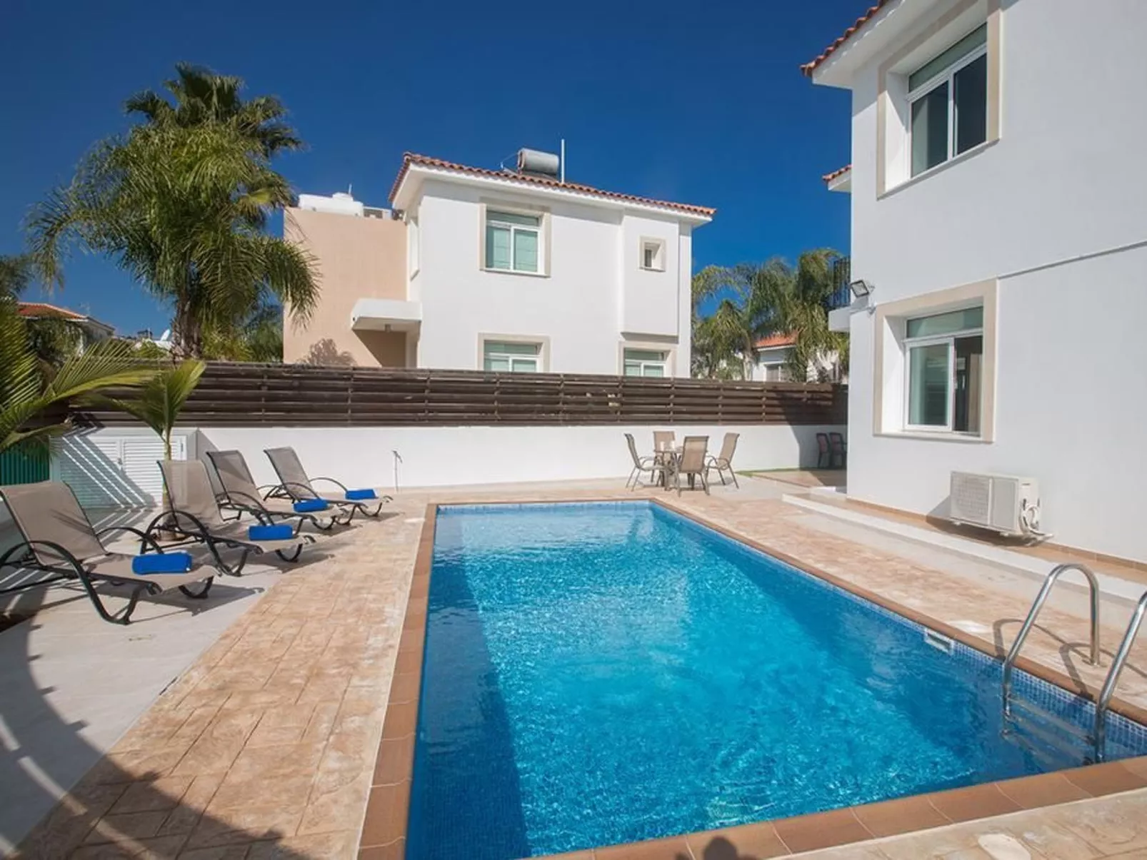 In Protaras mit privatem Parkplatz - Image-tags.info