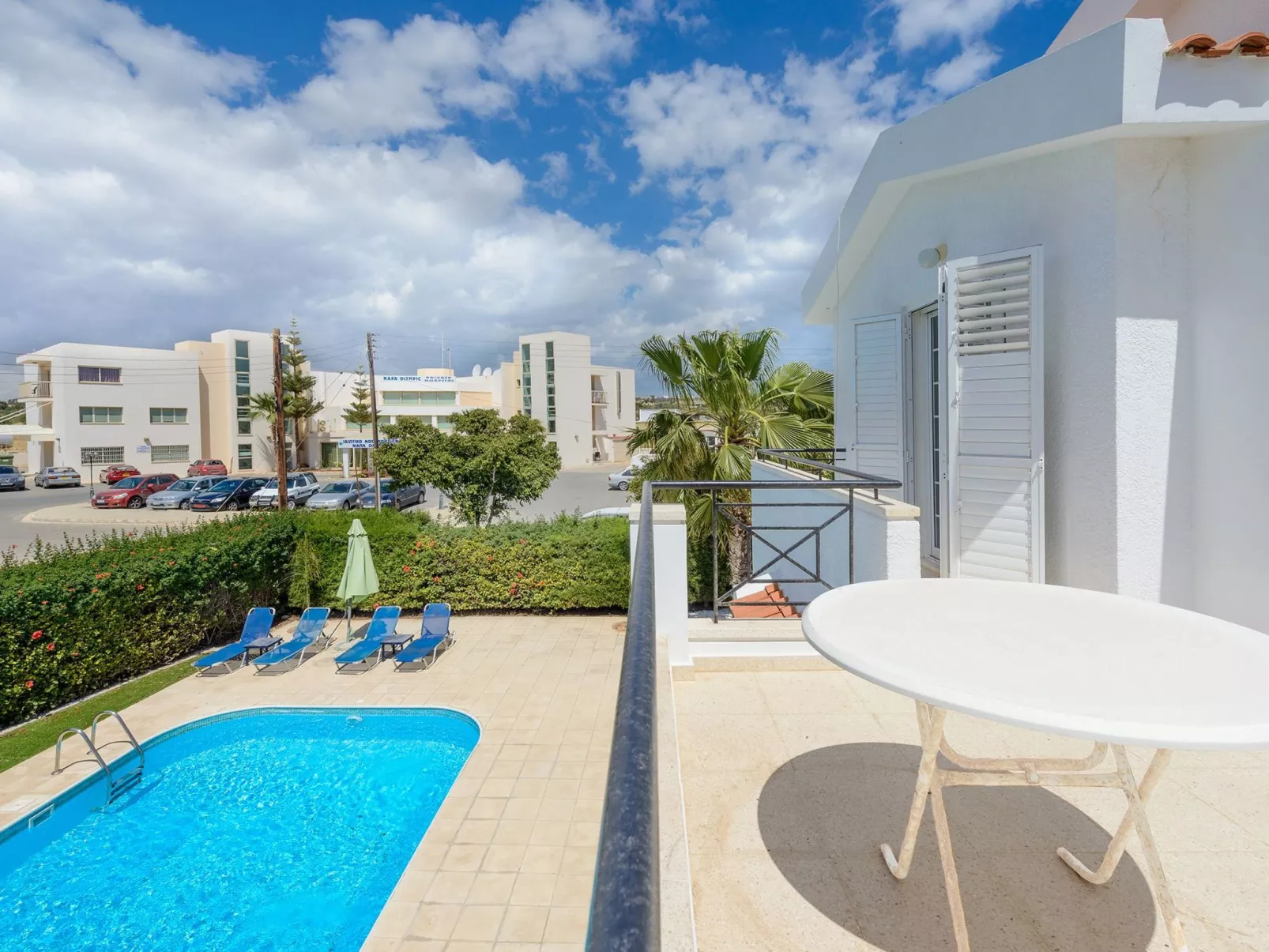 4-Schlafzimmer-Villa mit privatem Pool in Ayia Napa - Image-tags.info