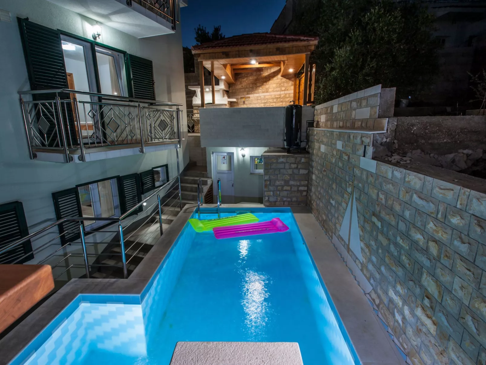 Villa "Villa Katy" mit Garten, Grill und Terrasse - Image-tags.info