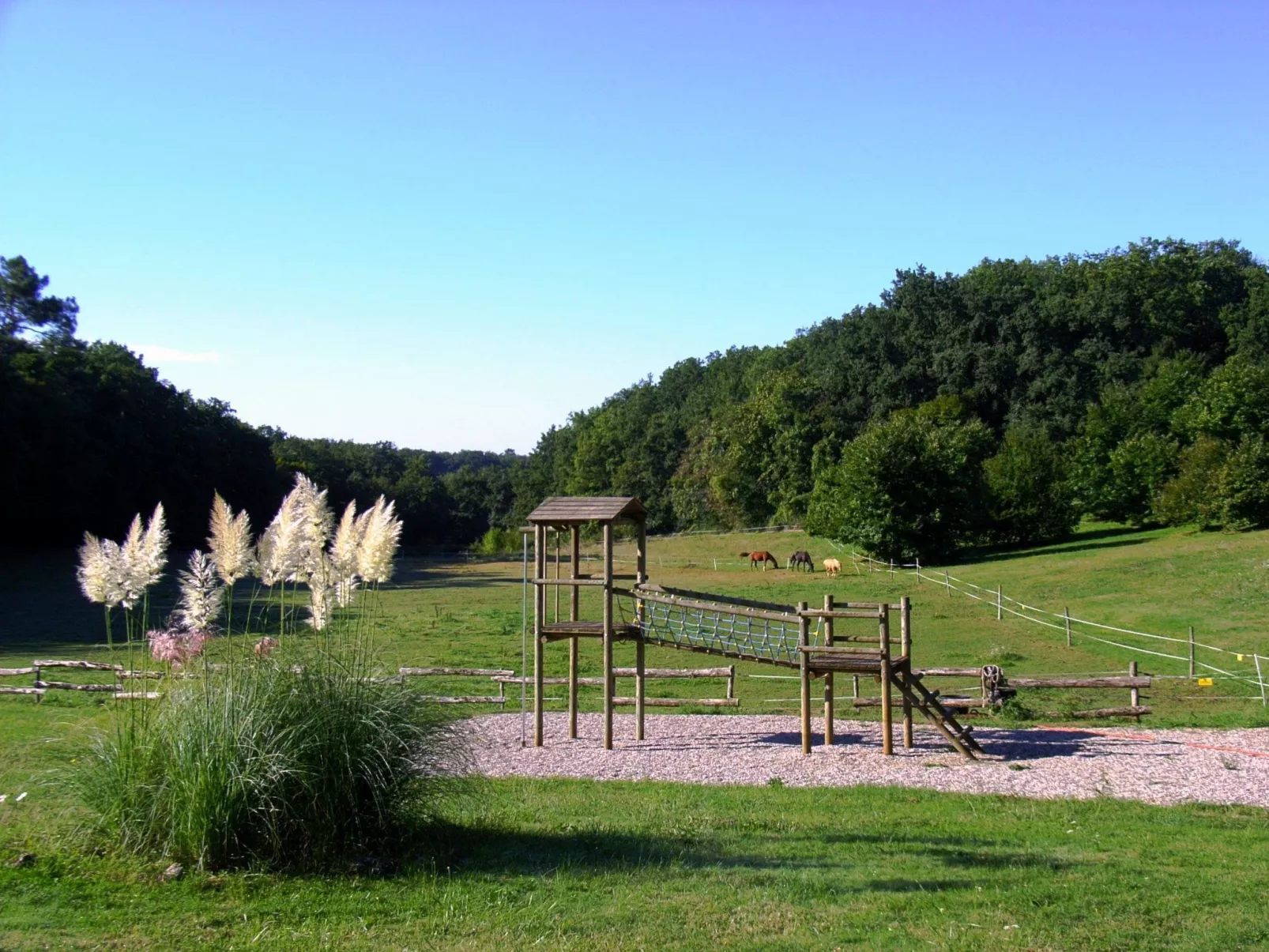 Domäne mit Jacuzzi - Buiten