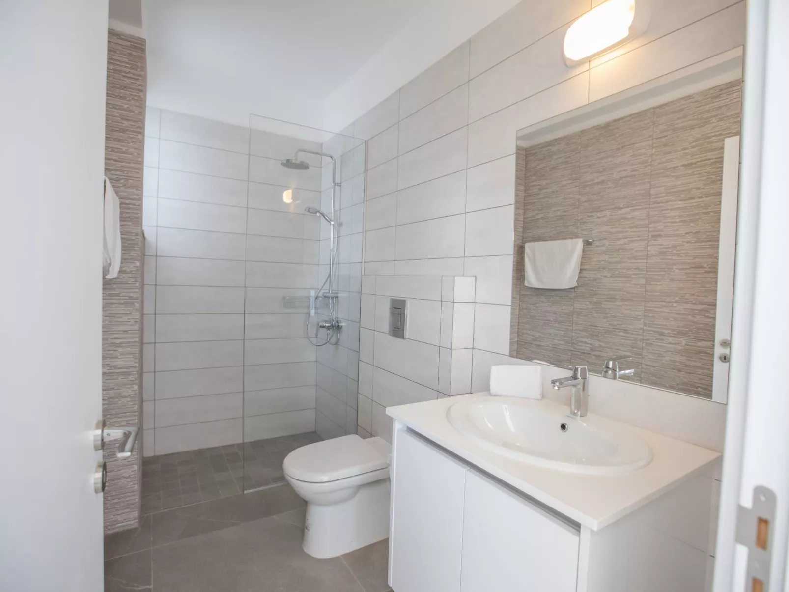 Schöne Villa Olivine Pearl OL5 mit Garten - Image-tags.info