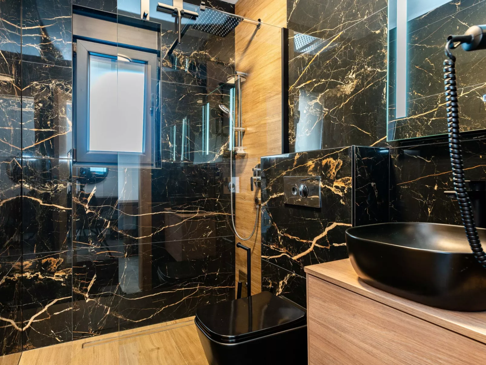 Royal 1 - Image-tags.info