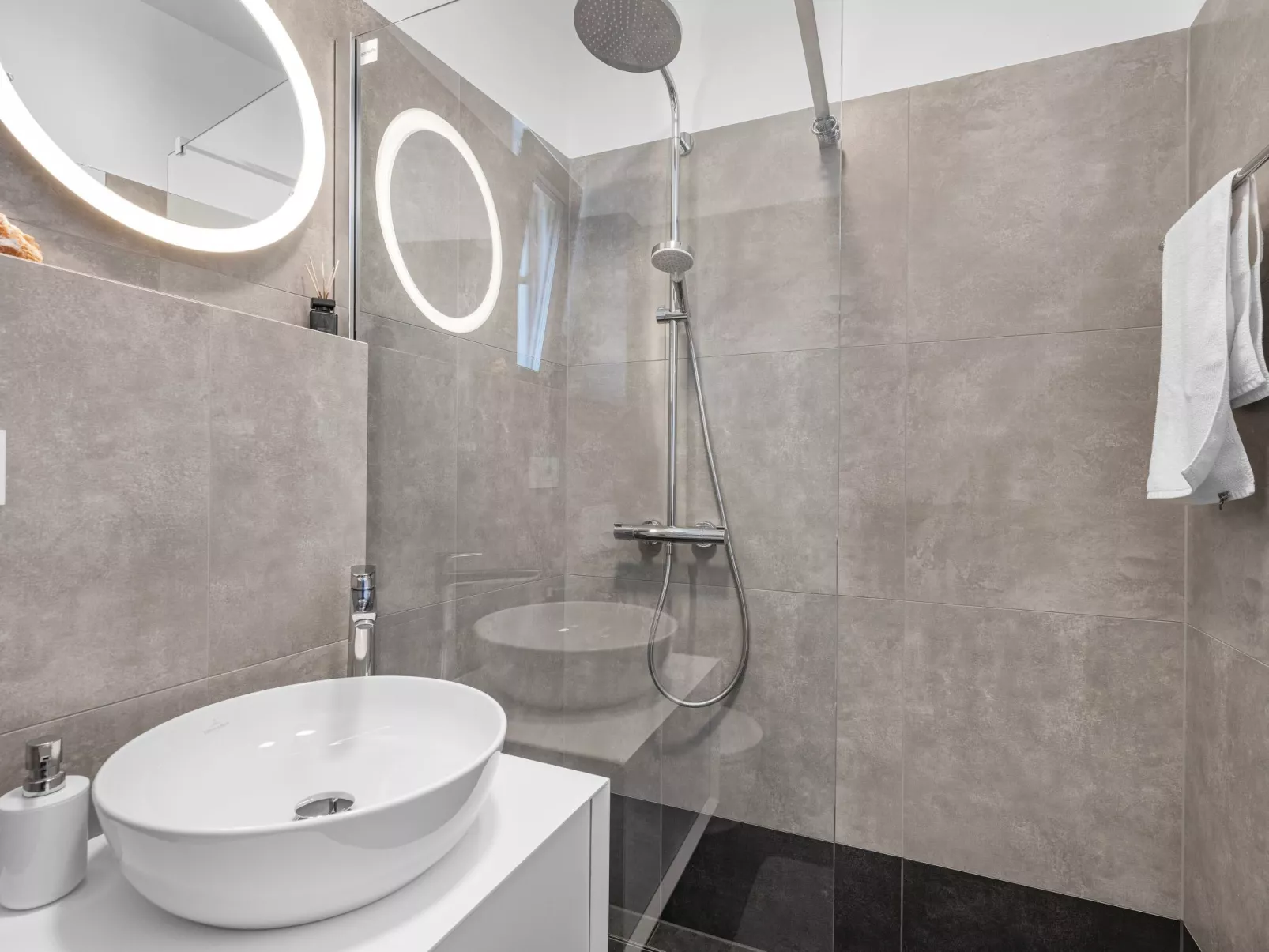 Villa Tyra - Image-tags.info