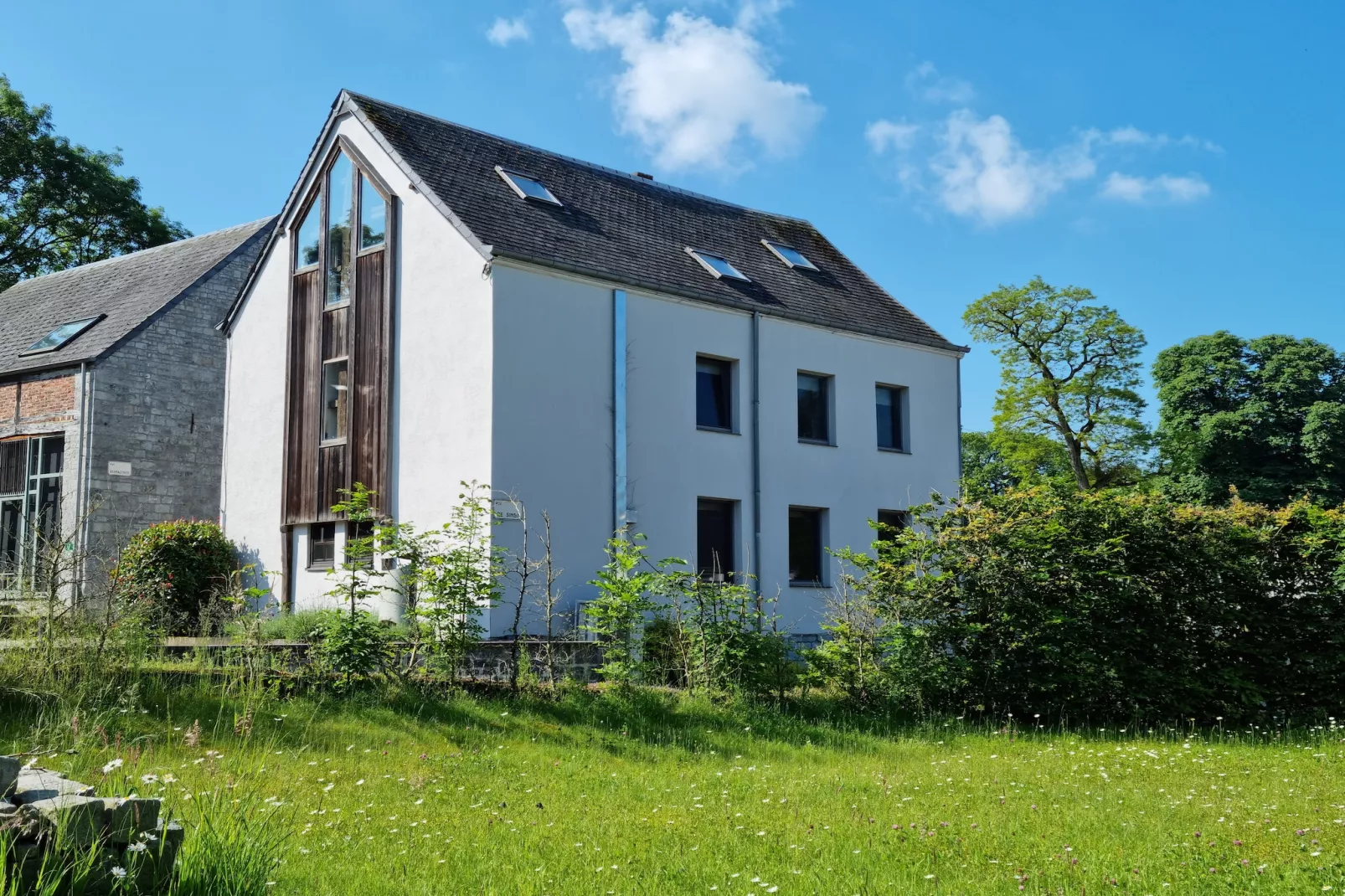 Gite L'éternité - Buitenkant zomer