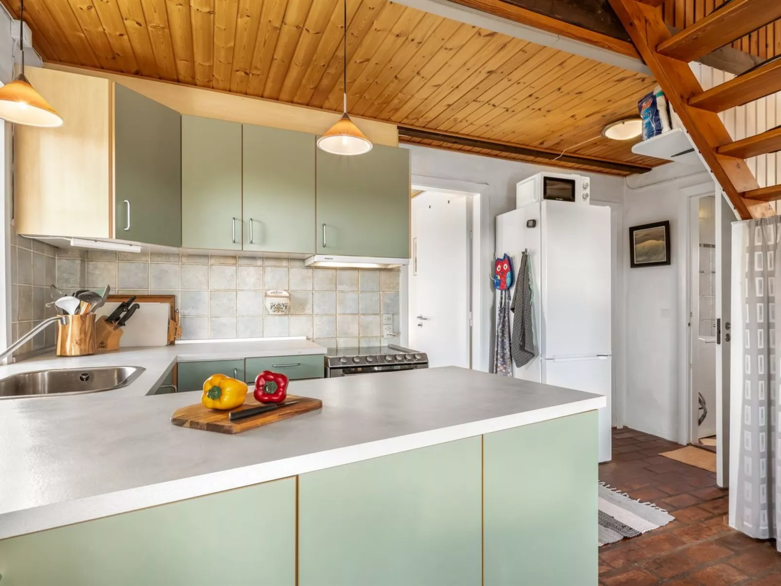 "Trugot" - 450m to the fjord-Binnen