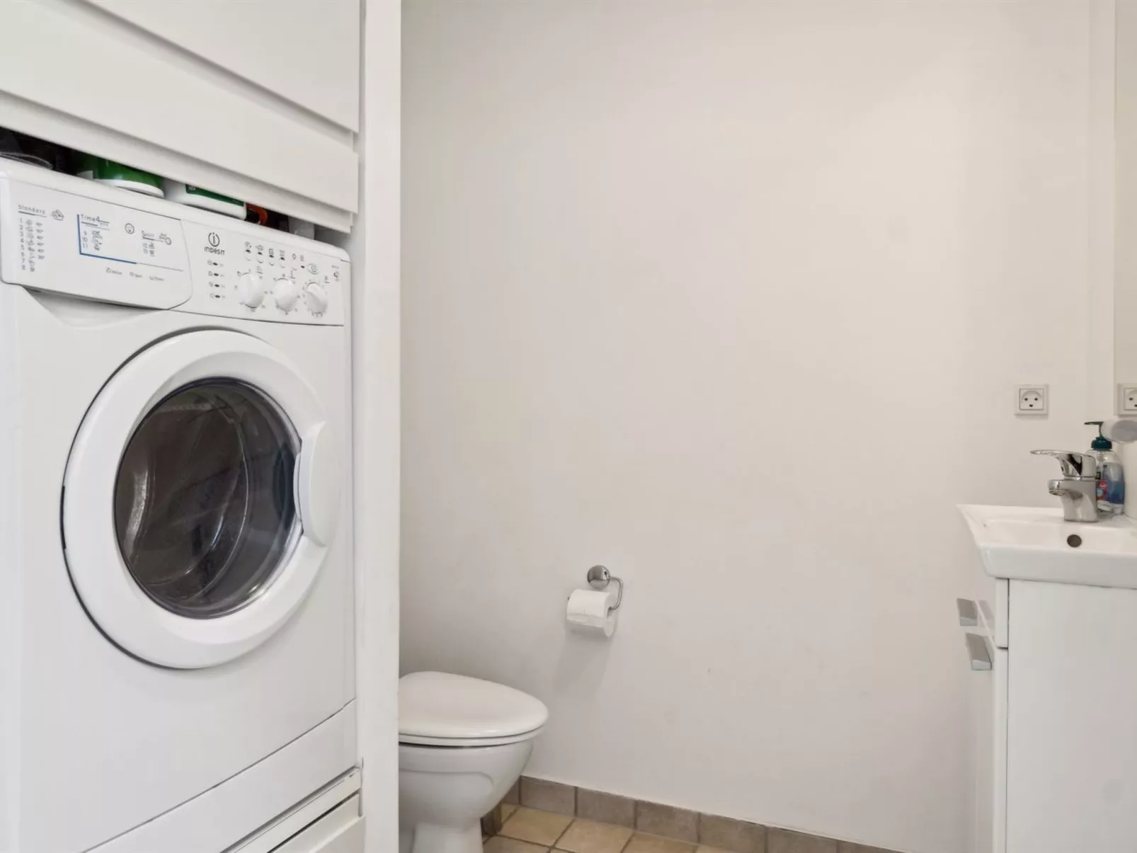 "Galia" - 2km from the sea - Binnen