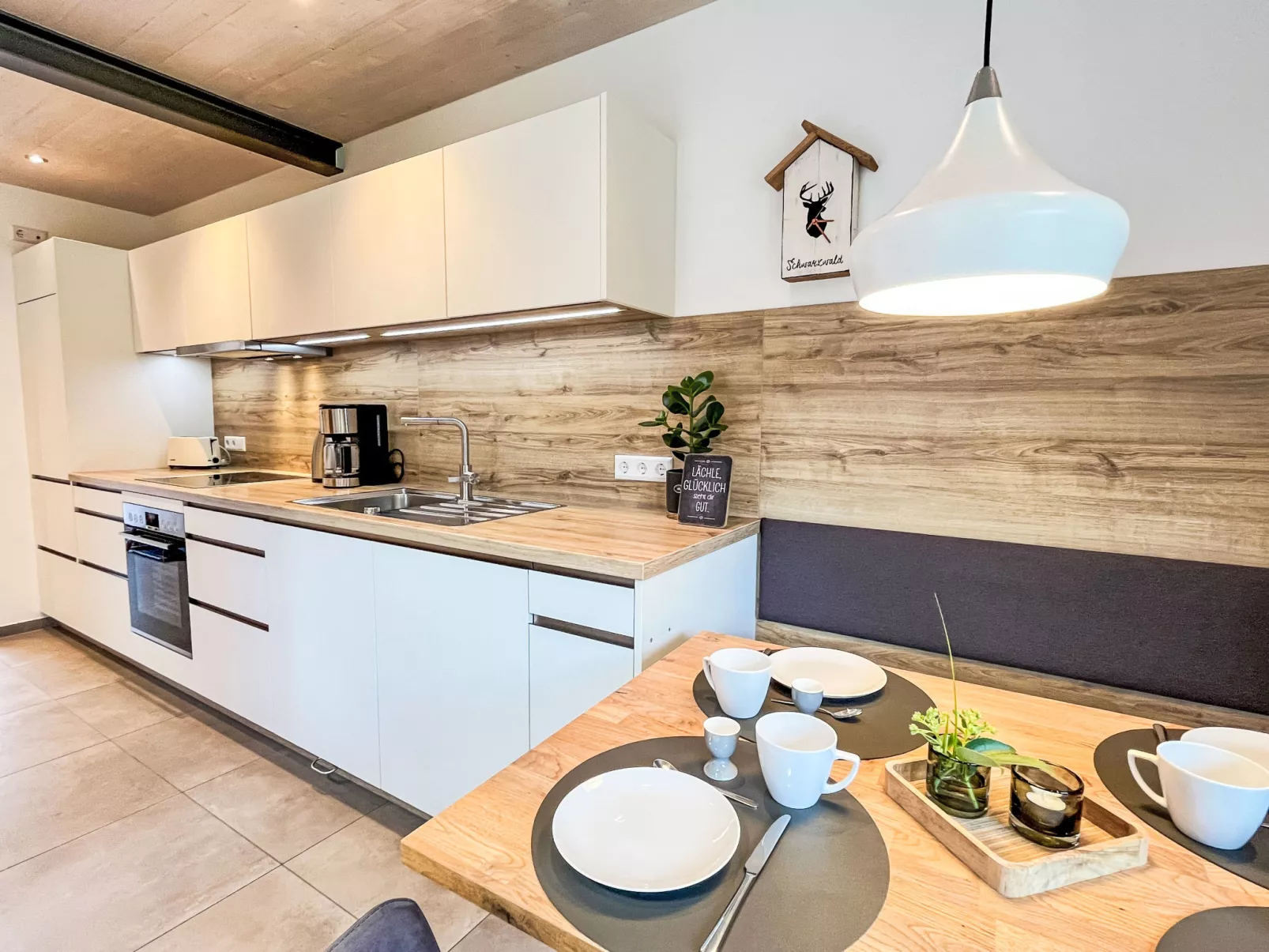 Kinast (HFT202) - Binnen