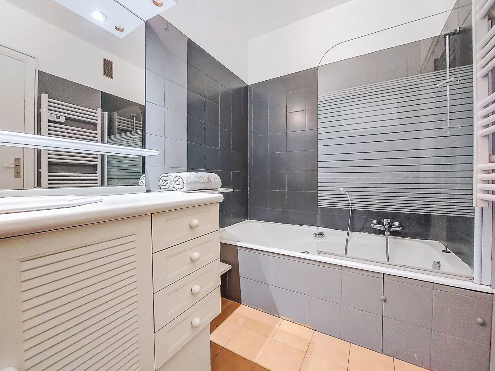 Le Clos tranquille - Binnen