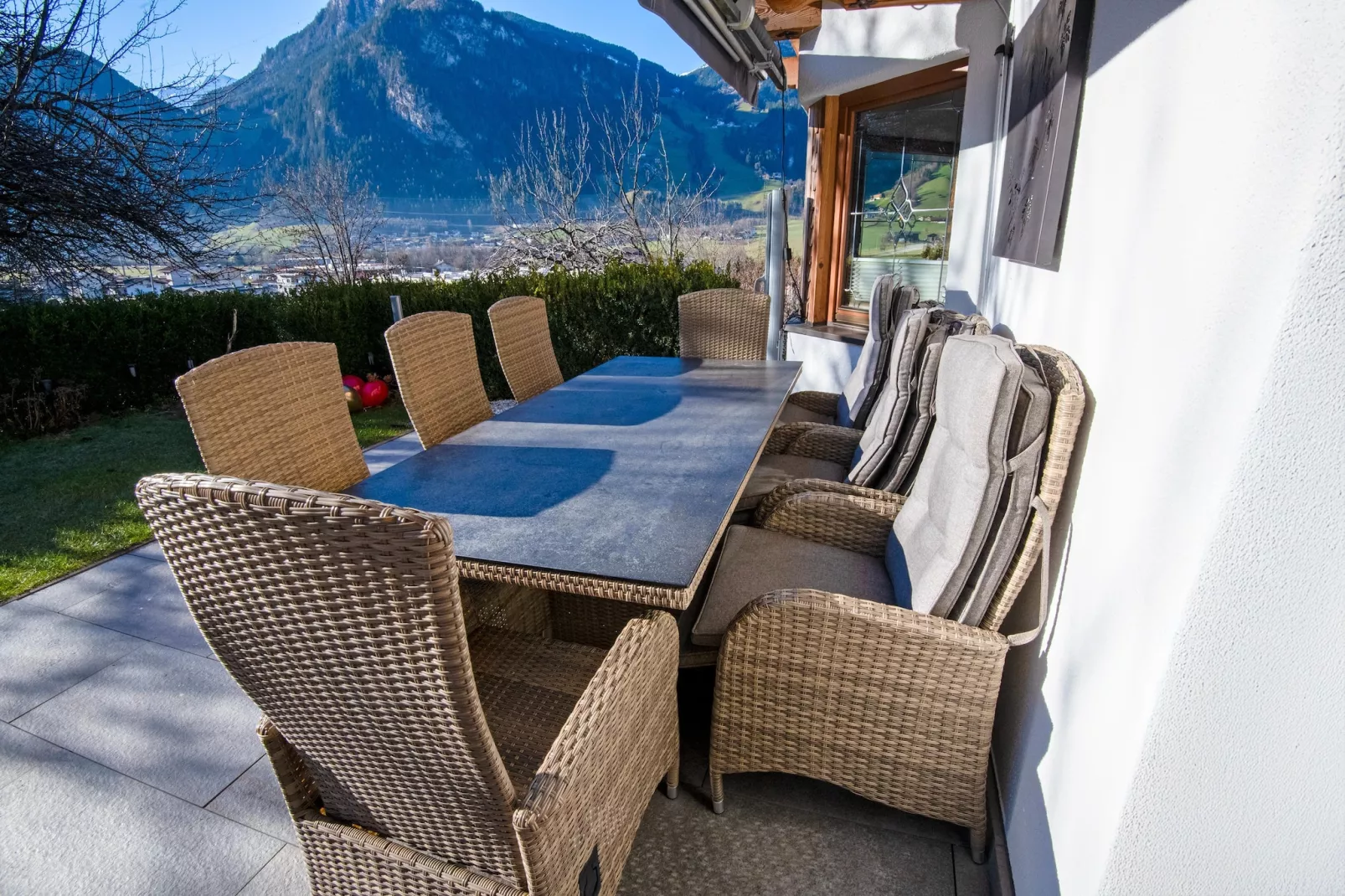 Exklusive Ferienwohnung mit Whirlpool - Terrasbalkon