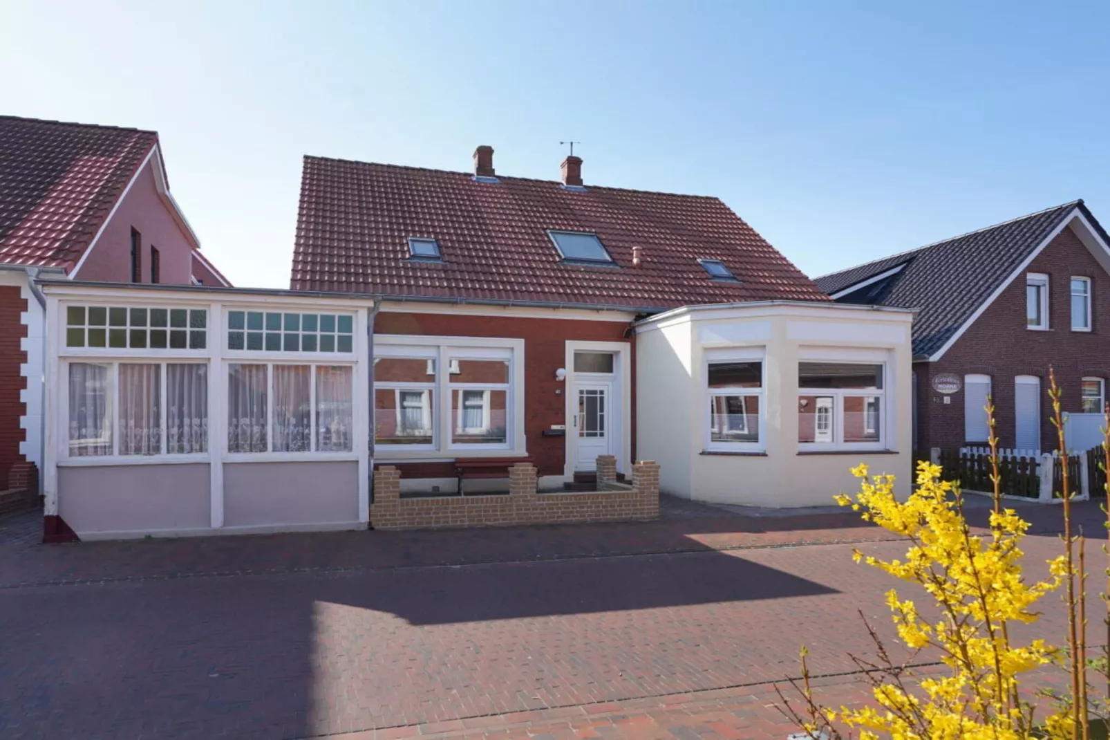 225854-Buitenkant zomer