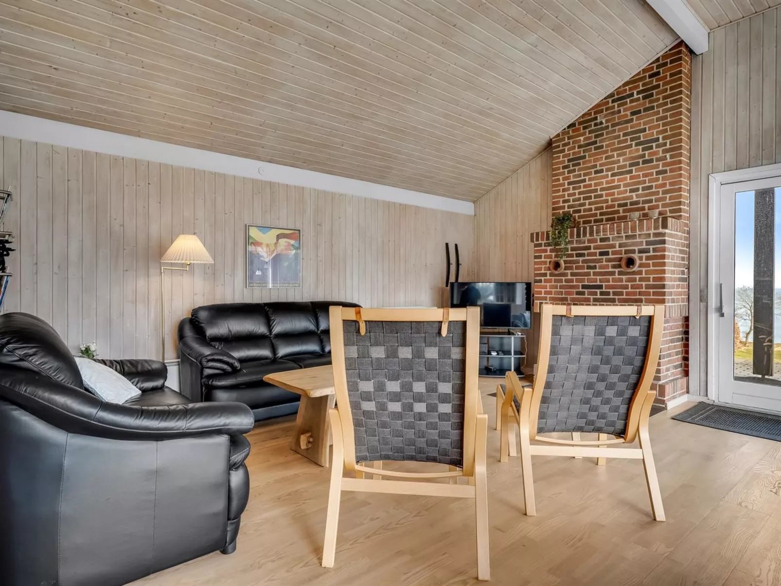 "Tosti" - 180m to the fjord - Binnen