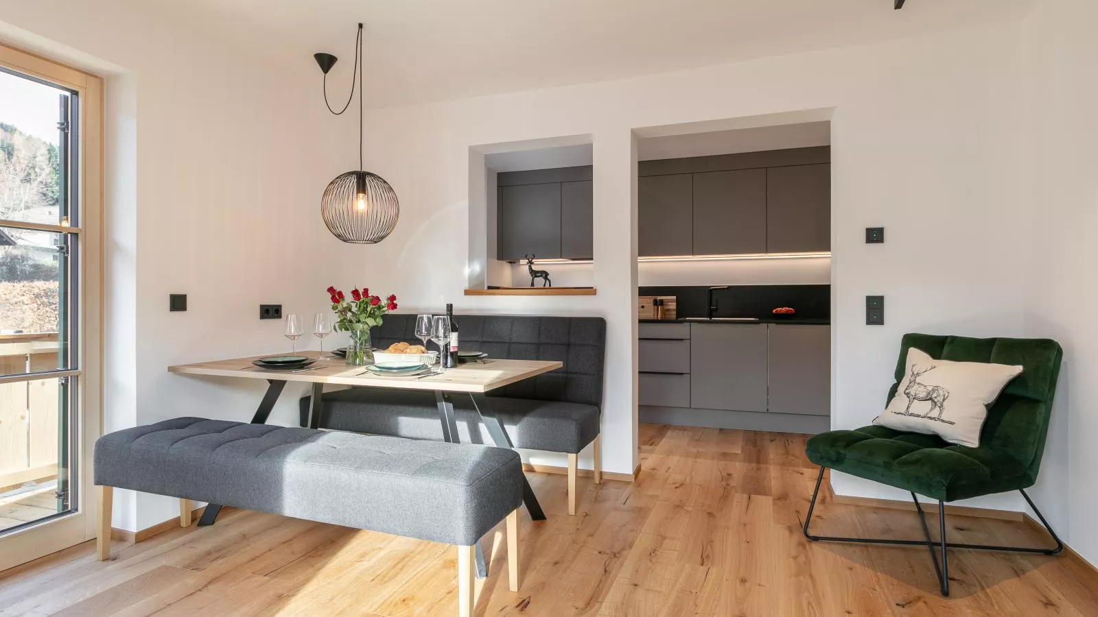 Haus Tauernblick Top 2 und 3 und 4-Eetkamer