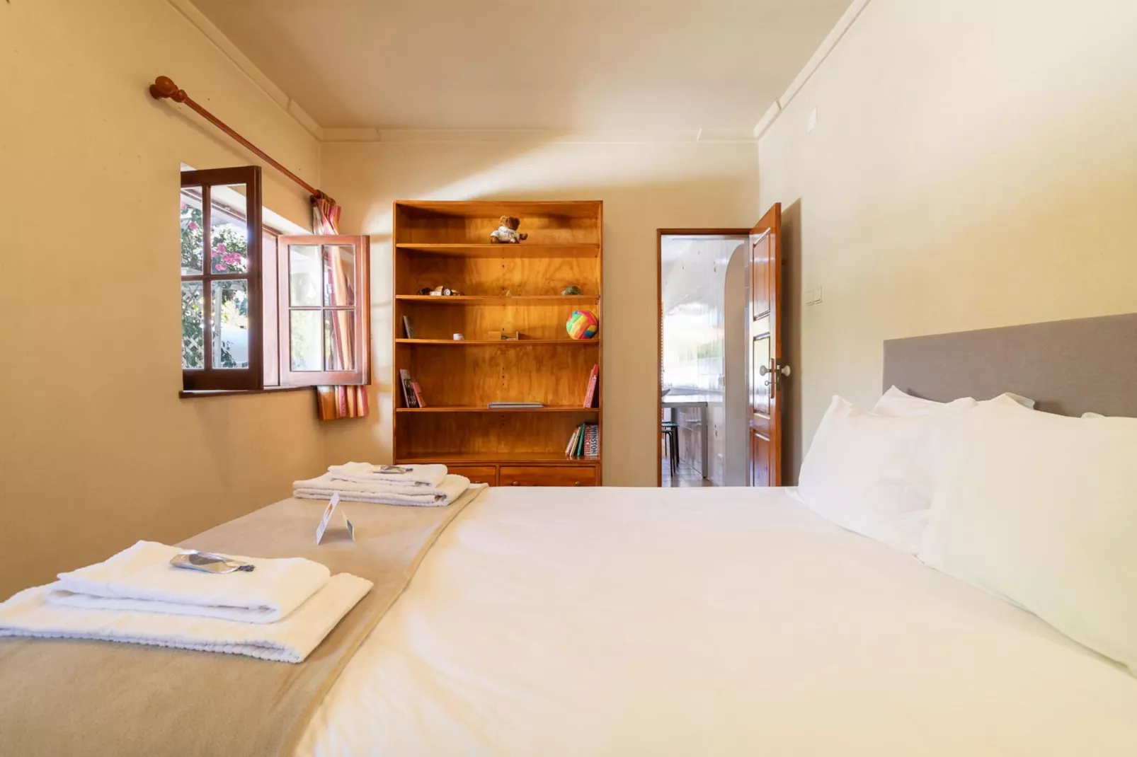 Charming  House and Terrace By Gt House-Slaapkamer