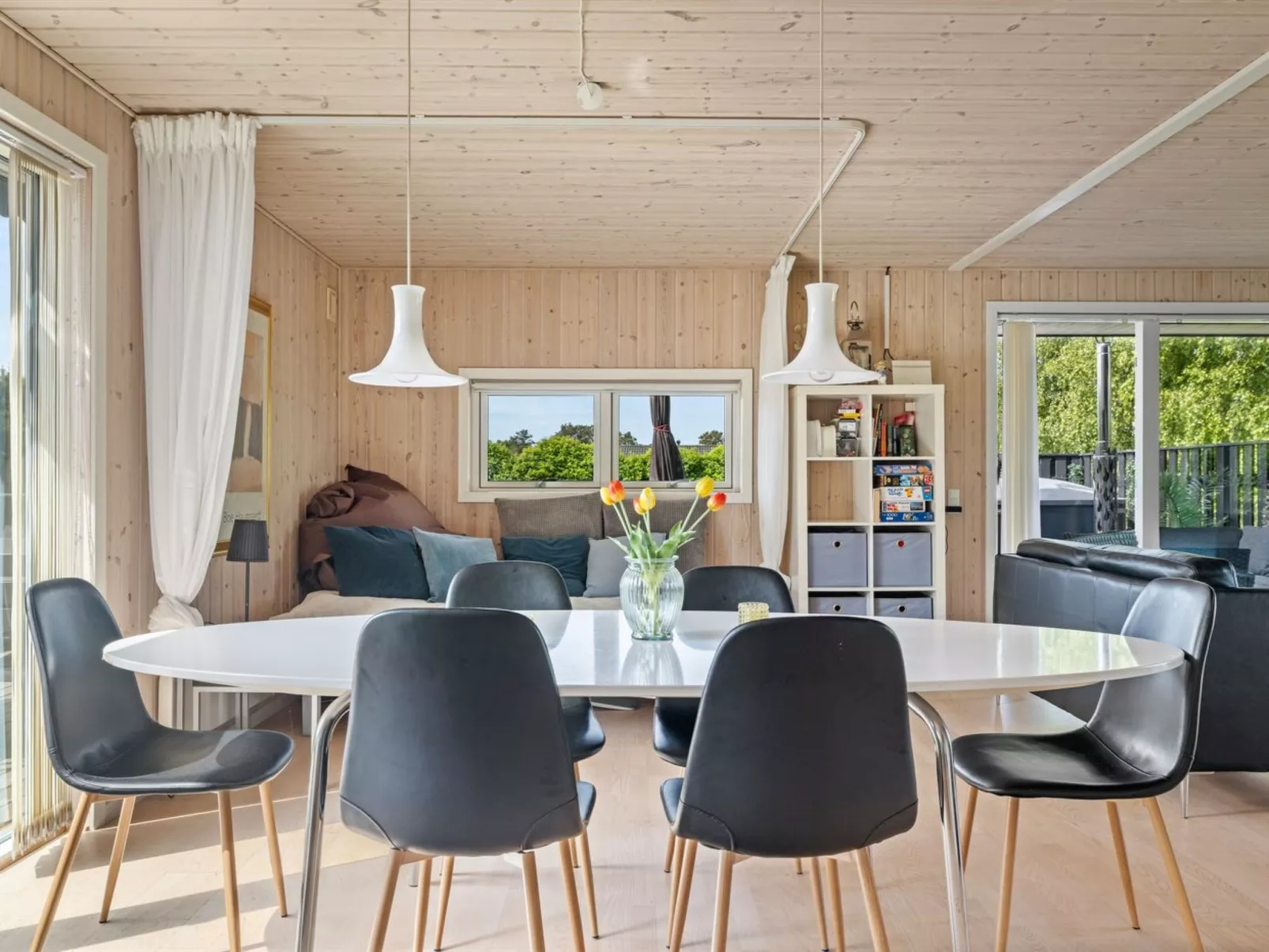 "Anouk" - 700m from the sea-Binnen