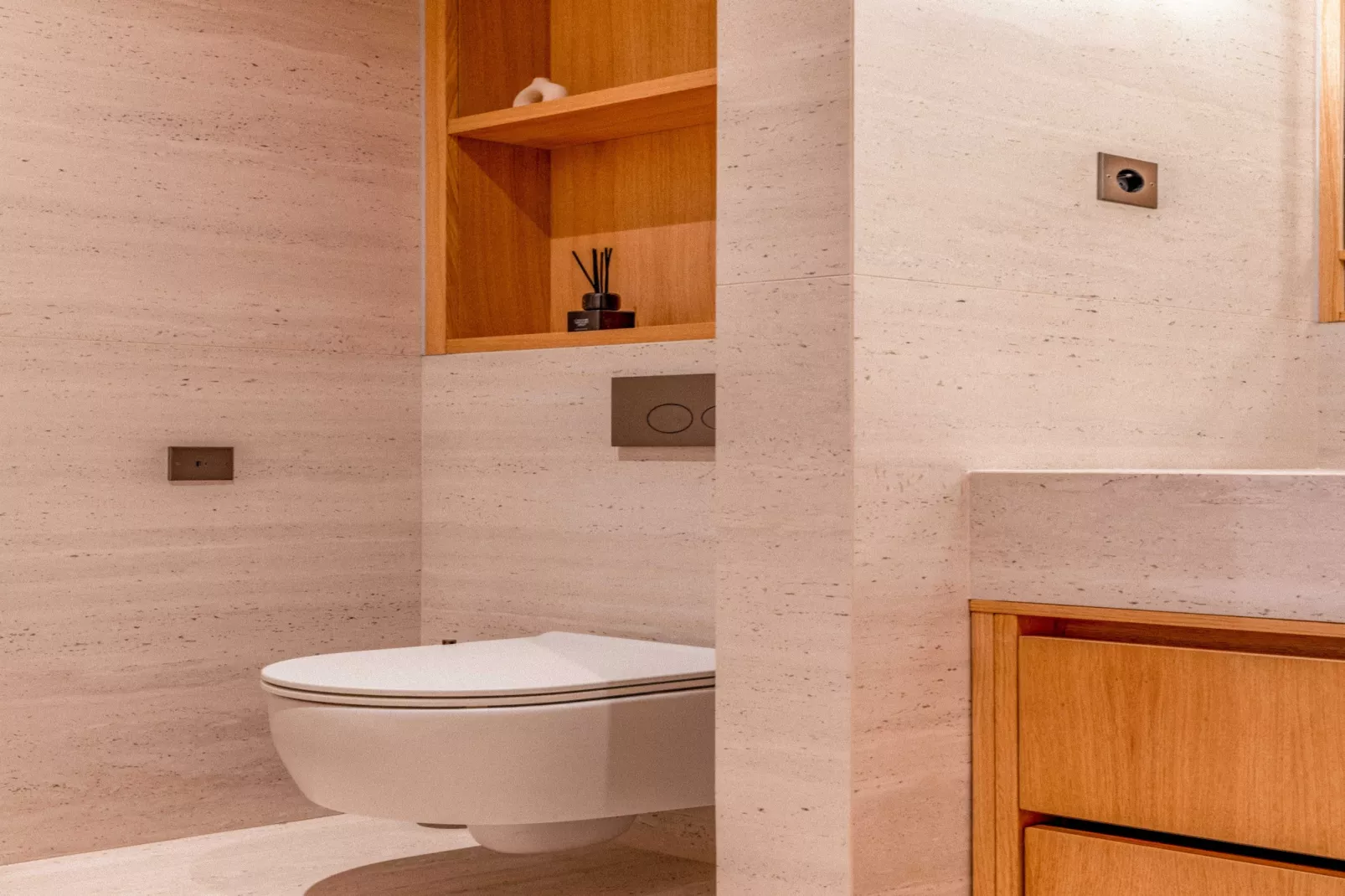 FDL-85-WAGRAM-2C-Niet-getagd