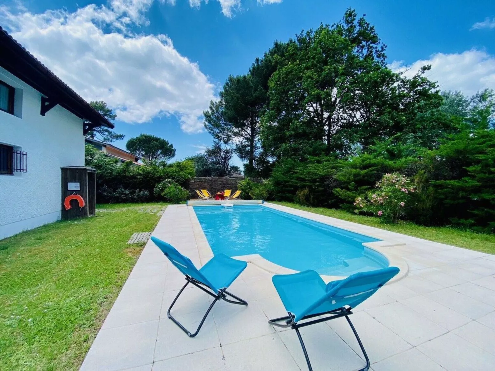 Swimmingpool - Strand - Geschäfte - Image-tags.info