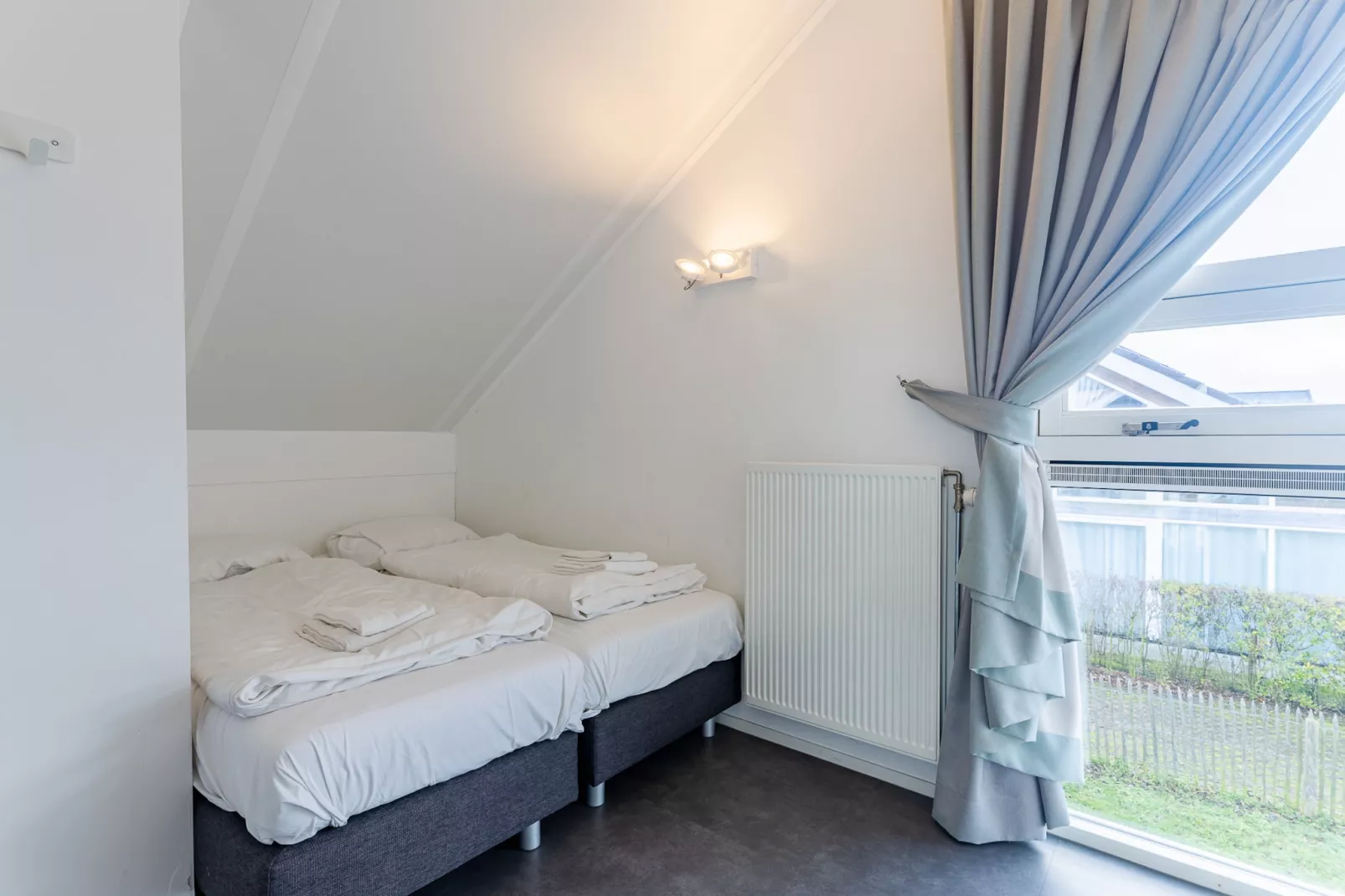 Zonnedorp 19 Modern holiday home Renesse | Beach within walking distance - Slaapkamer