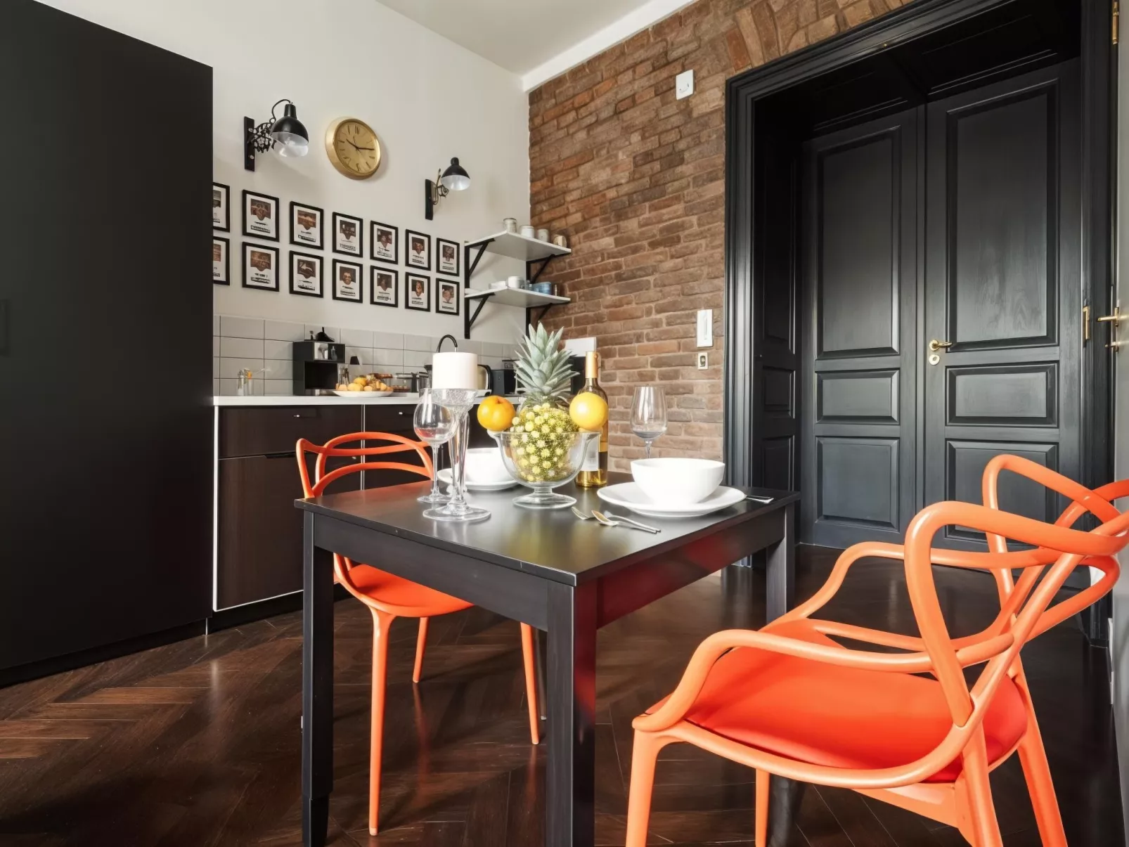 Studio "Fancy Brick 1" - Image-tags.info