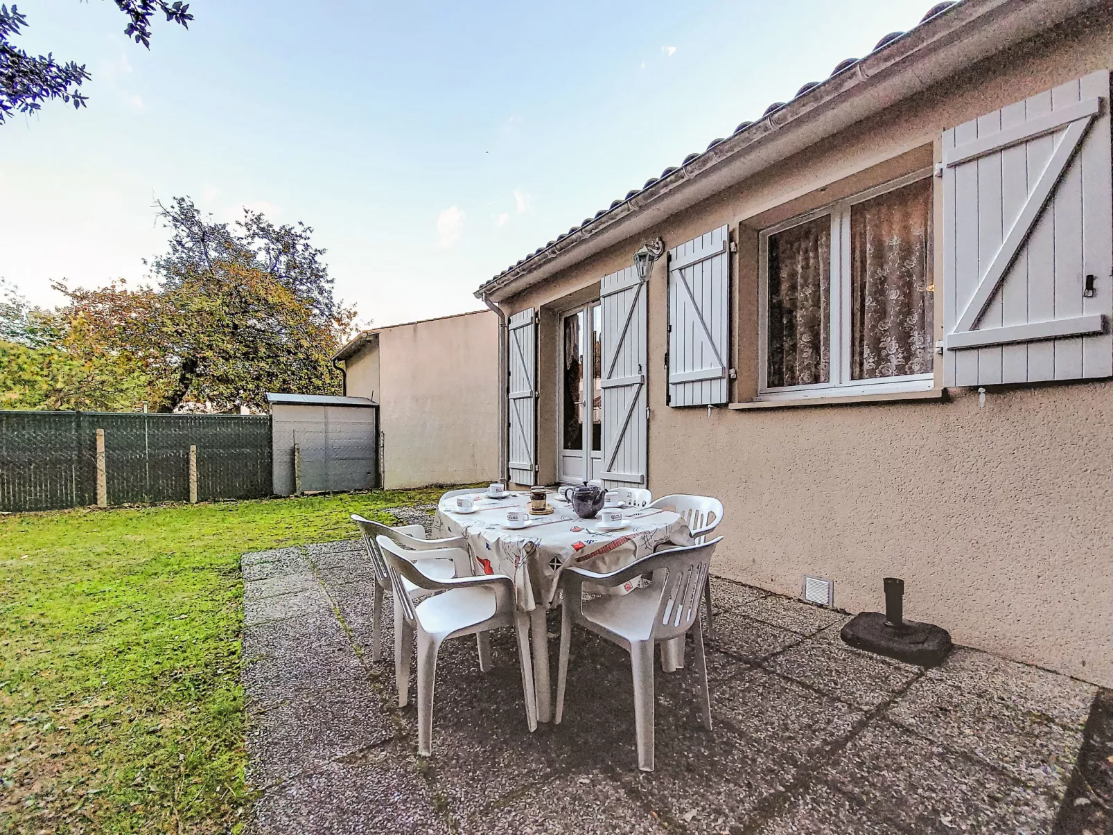 Les Alouettes - Buiten