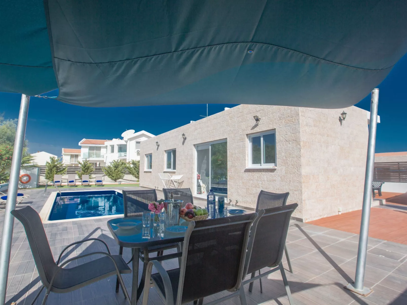 3 Schlafzimmer Villa mit Pool in Protaras Zentrum - Image-tags.info