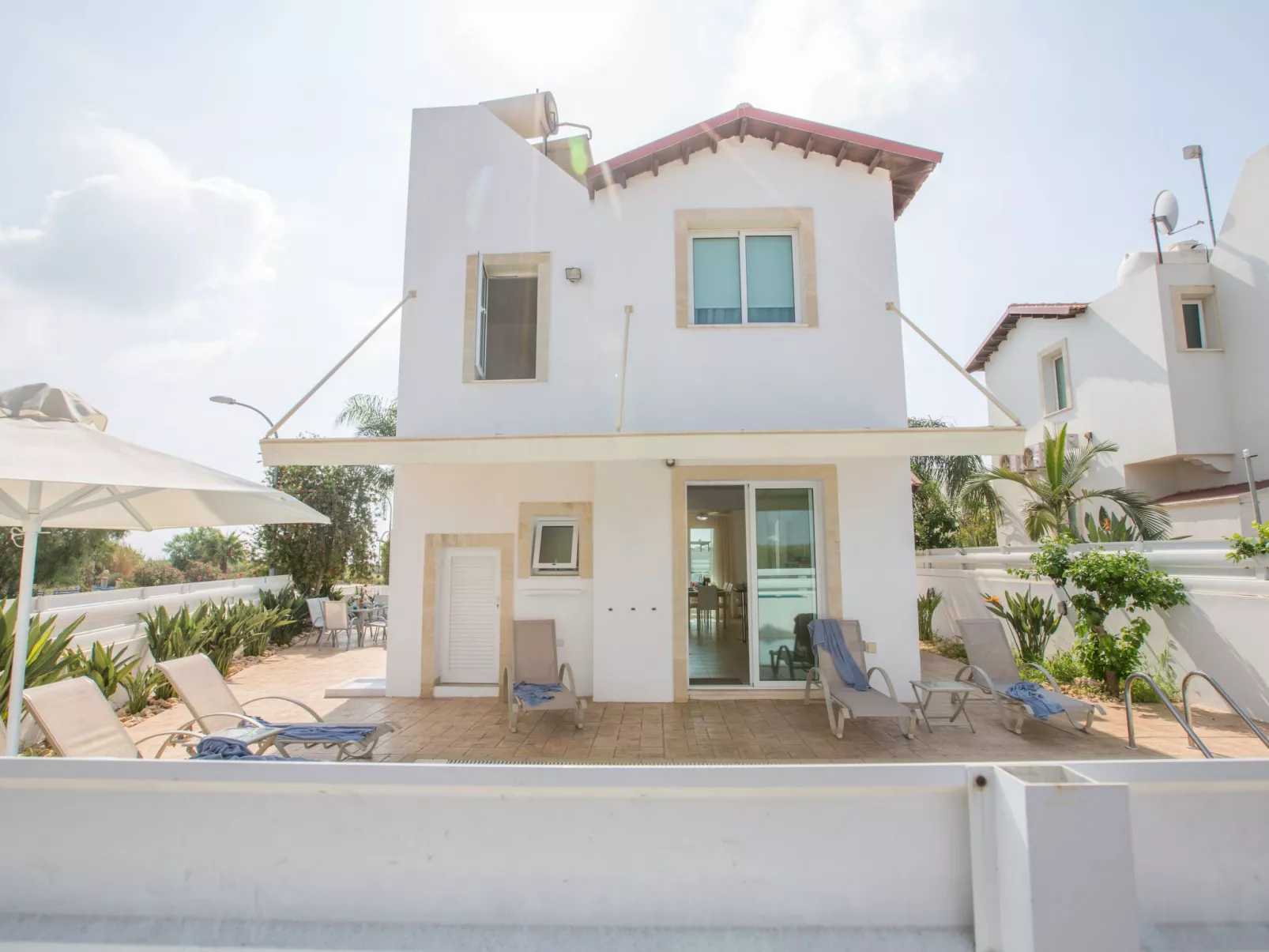 3-Schlafzimmer-Villa mit privatem Pool - Image-tags.info