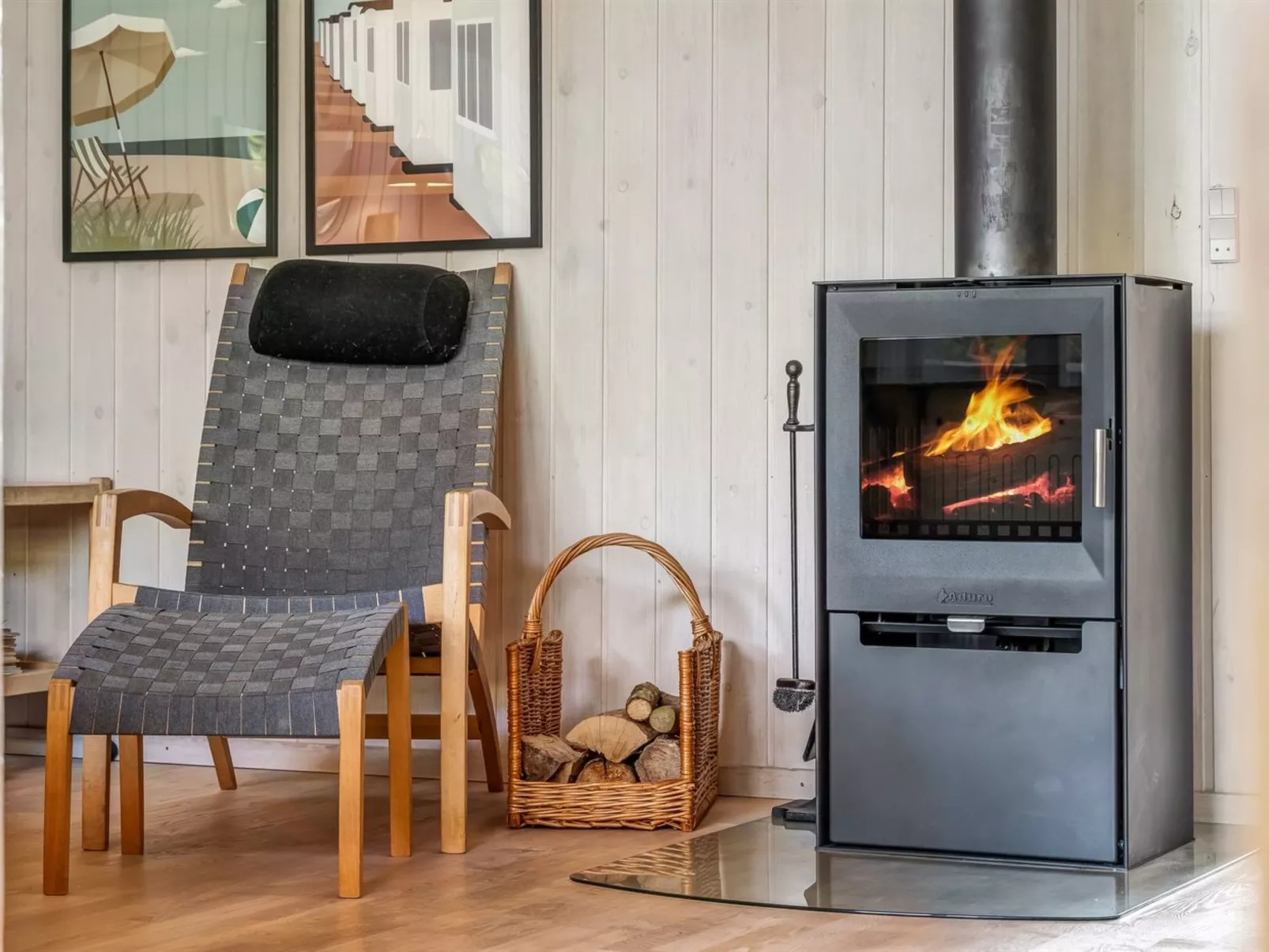 "Josef" - 1.2km from the sea - Binnen