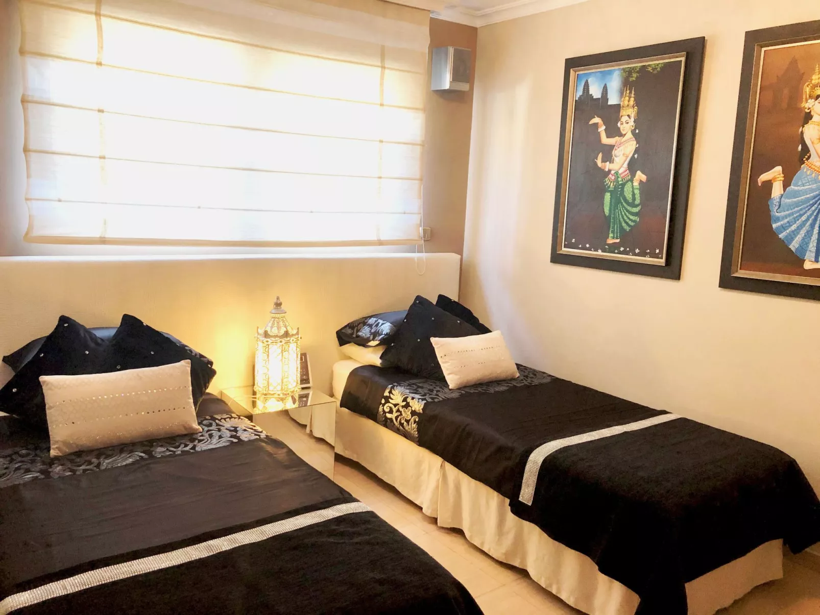 In der Nähe des Strandes, beheiztes Schwimmbad, Spielraum, Spielzimmer, etc - Image-tags.info