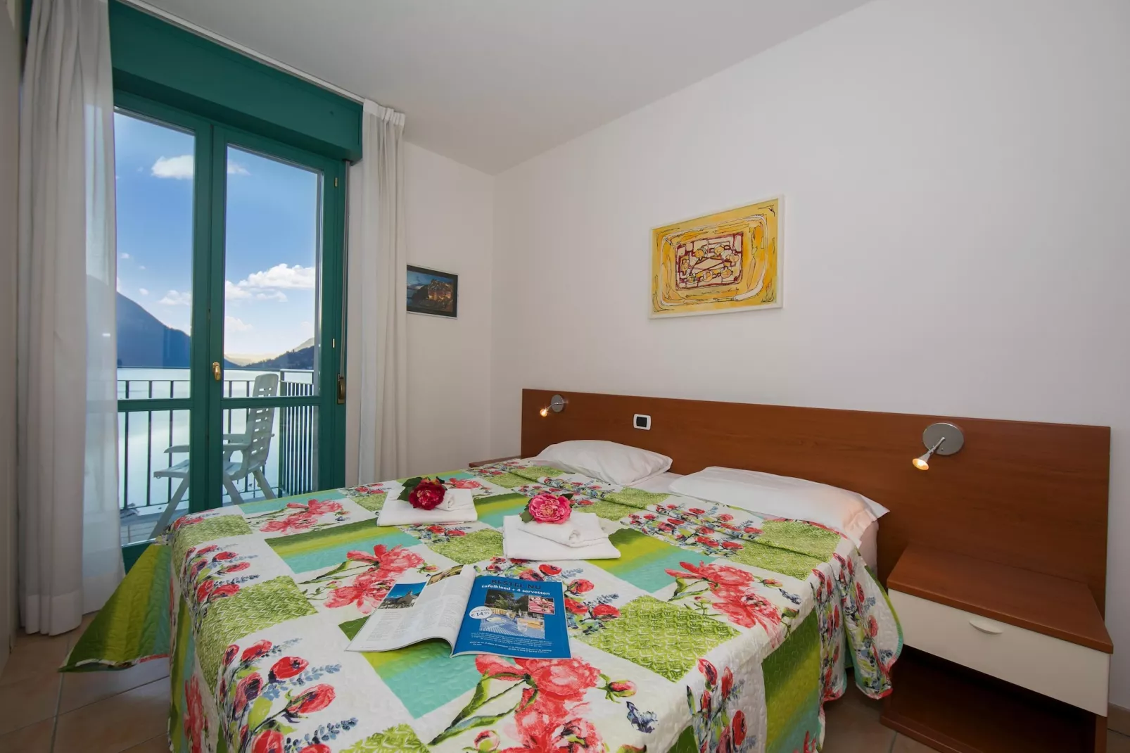 RESIDENCE PORTO LETIZIA - PALACE-2ROOM APT 6 PAX LAKE VIEW 8209 - P2LP6 - Slaapkamer