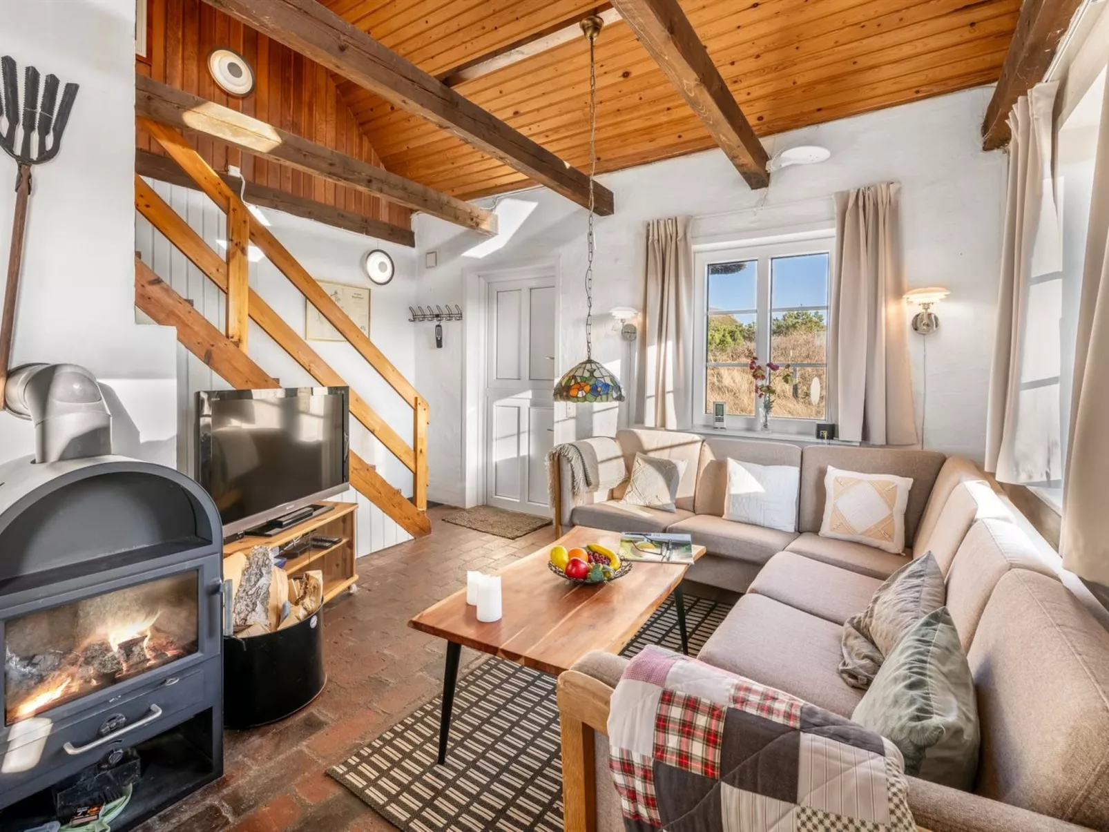 "Trugot" - 450m to the fjord-Binnen