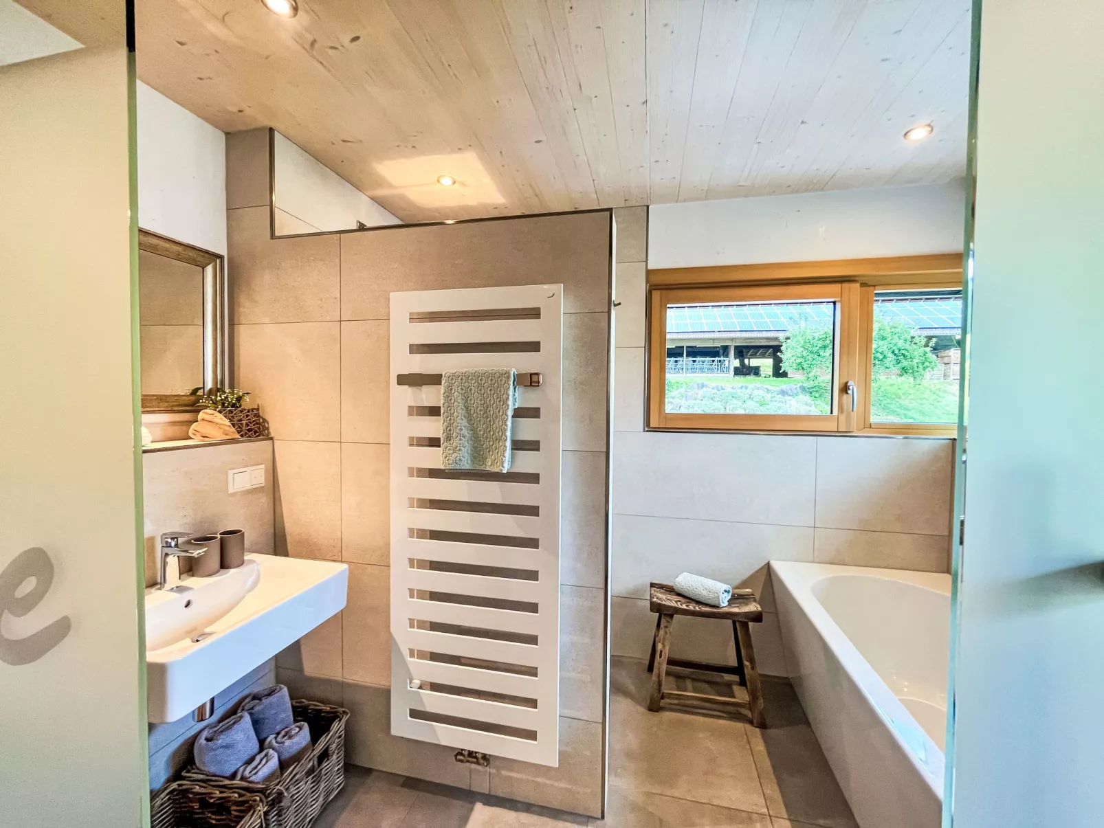 Kinast (HFT201) - Binnen