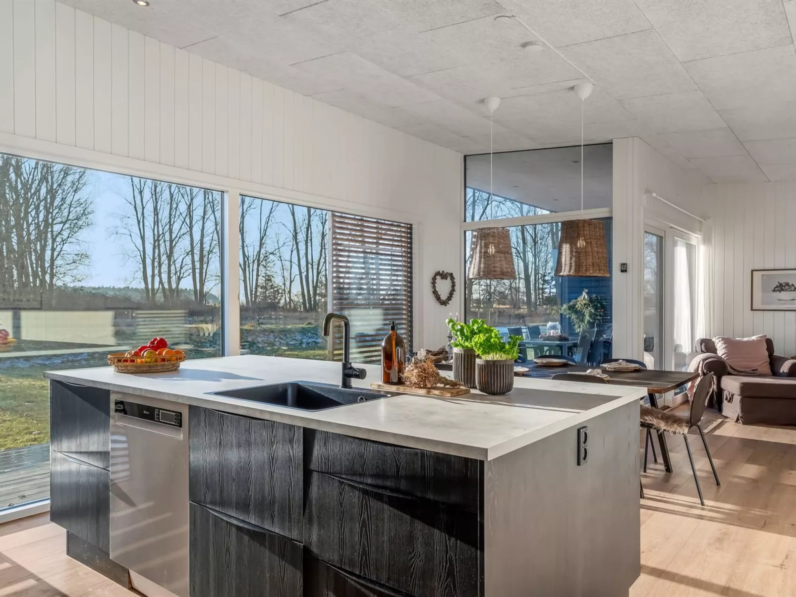 "Vanna" - 1.2km from the sea - Binnen