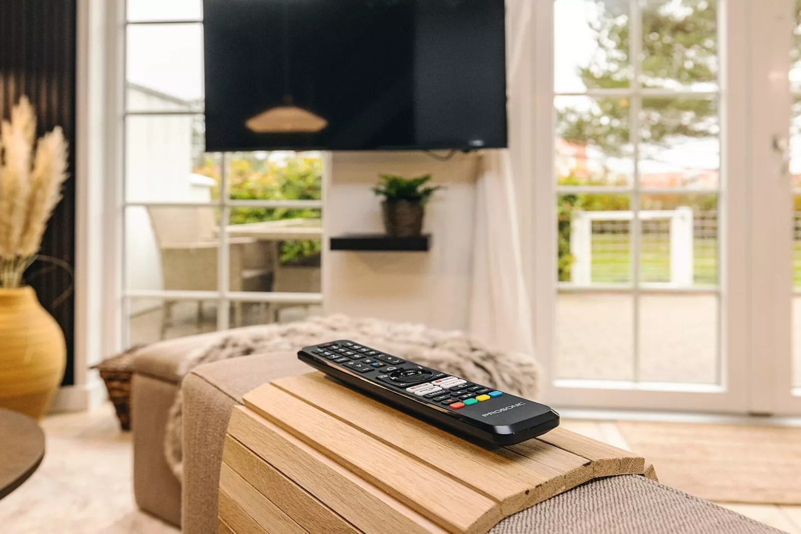 Zeezaligheid met uitzicht -- By Traum Ferienwohnungen-Binnen