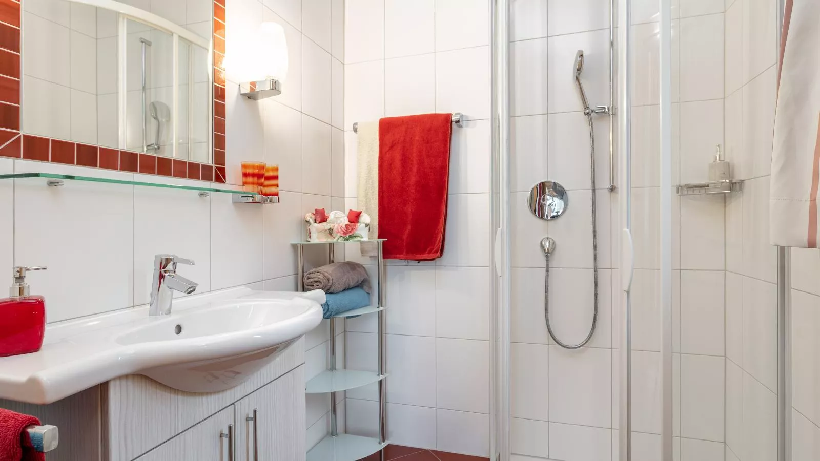 Landhaus Marchfeld Top 1  Top 2 Top 3 - Badkamer