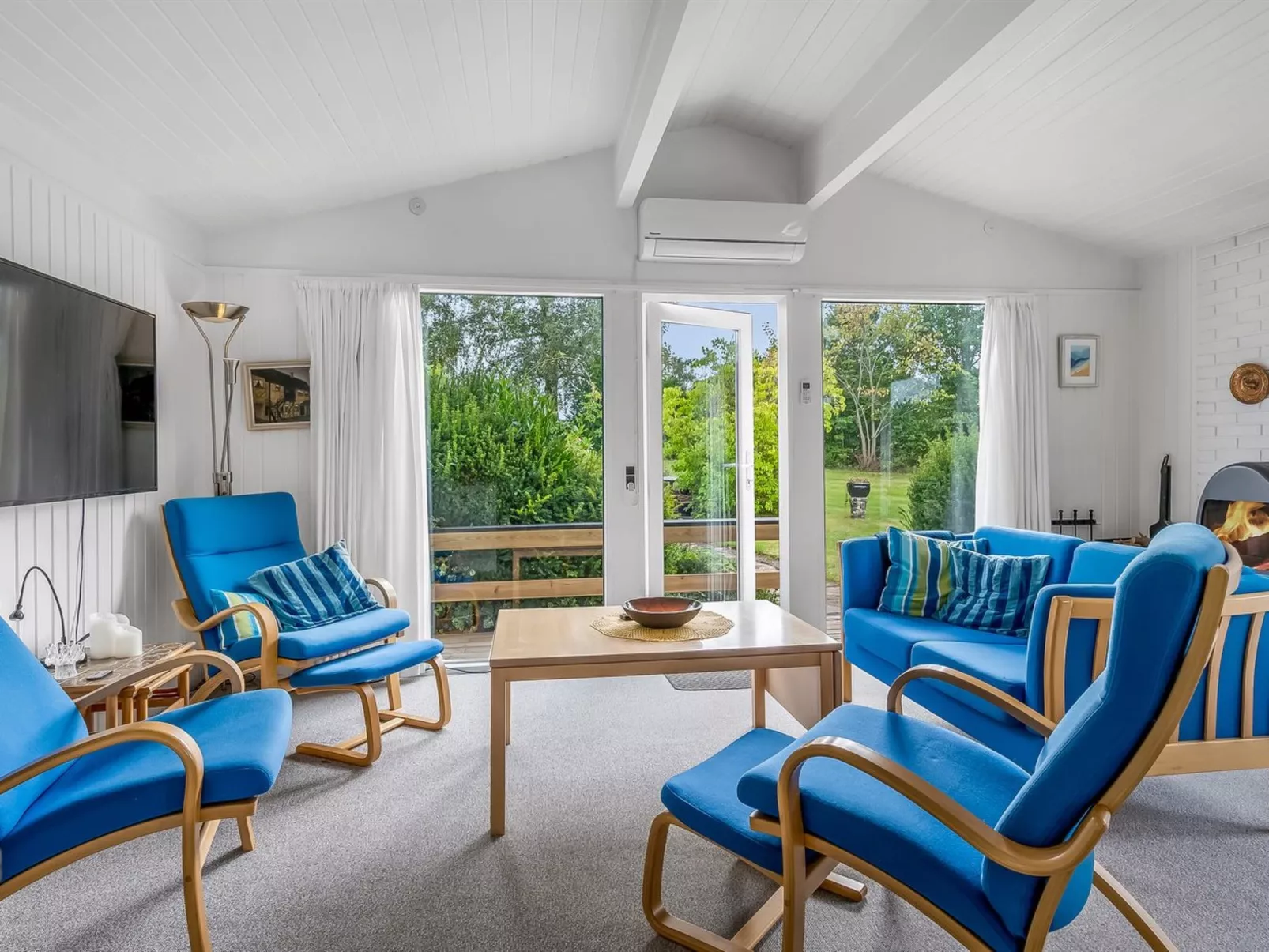 "Ayo" - 200m from the sea-Binnen