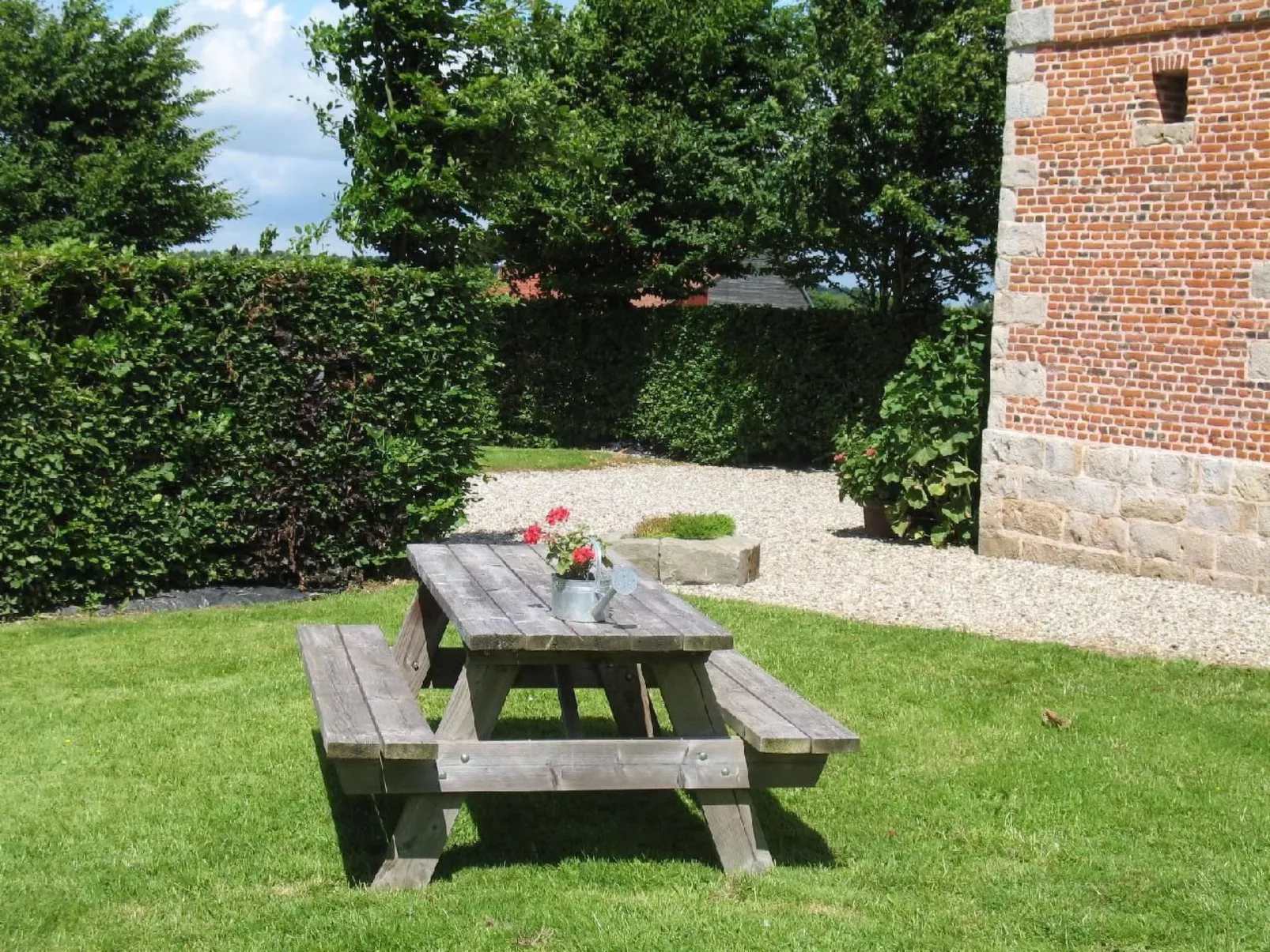 Unterkunft auf dem Bauernhof "La printanière" (Die Frühlingsfrau)-Buiten