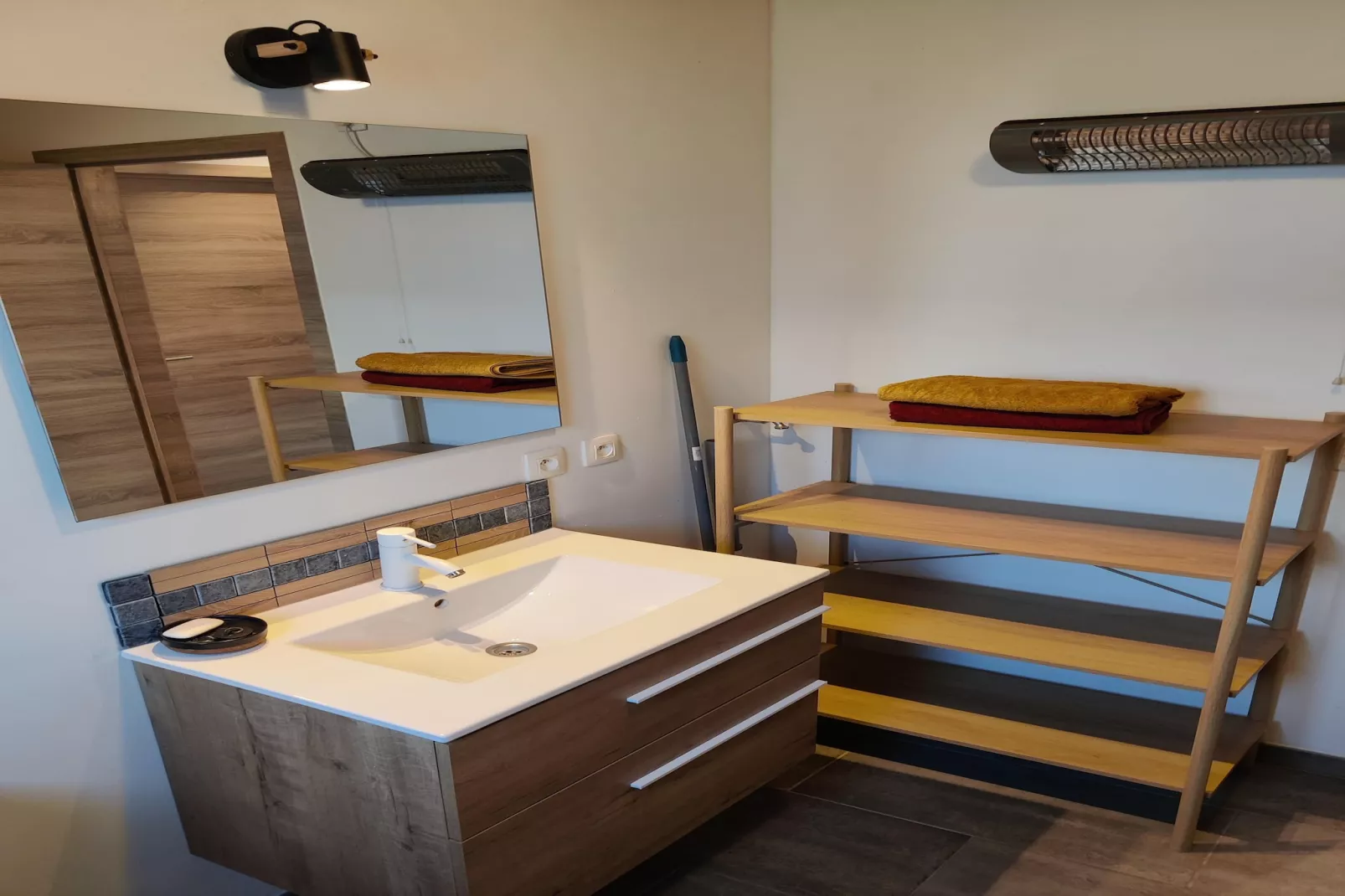 Appartement Terrasse 2/2-Badkamer