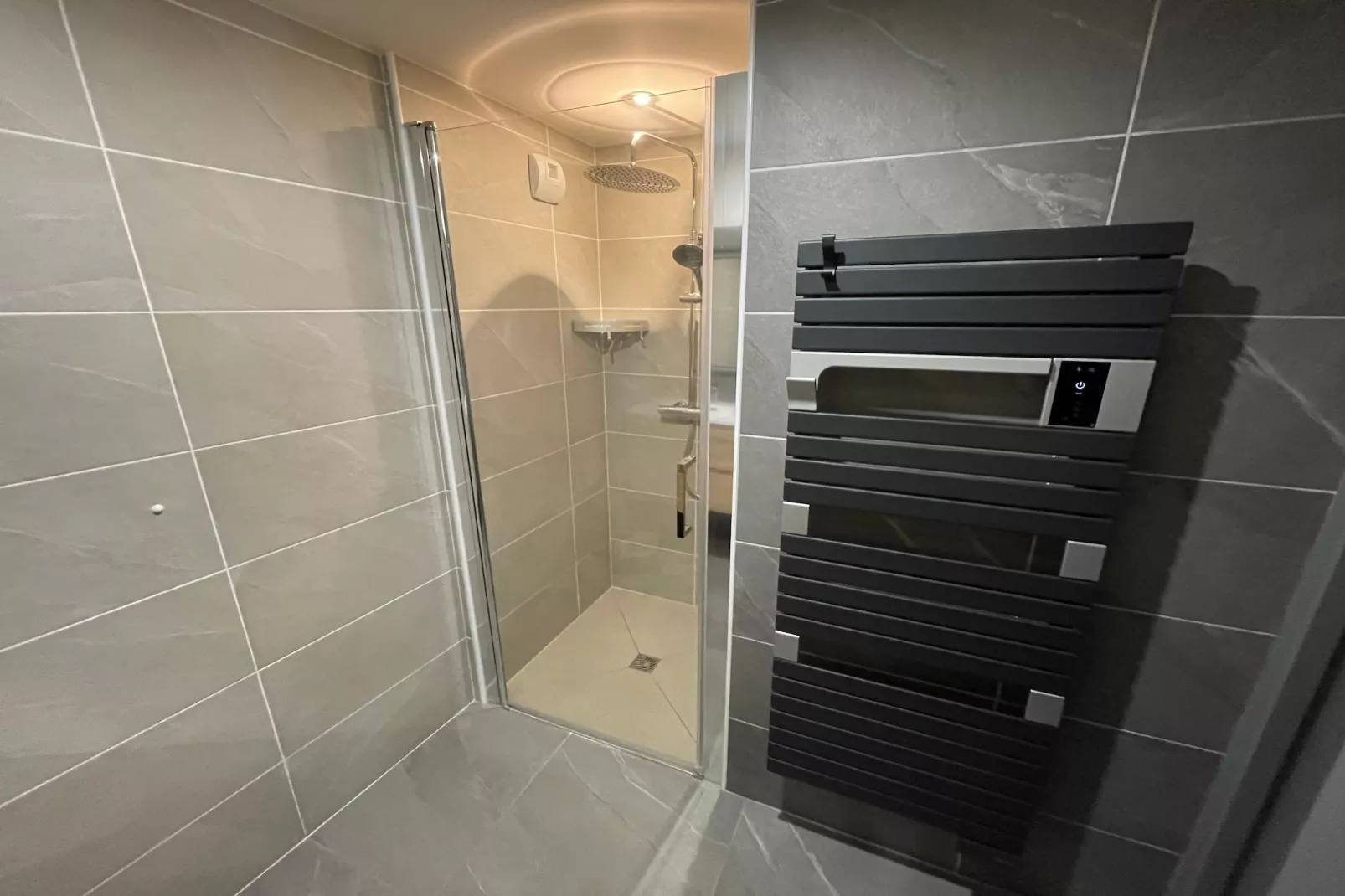 Maison de ville avec terrasse/jardin Guerlesquin-Badkamer