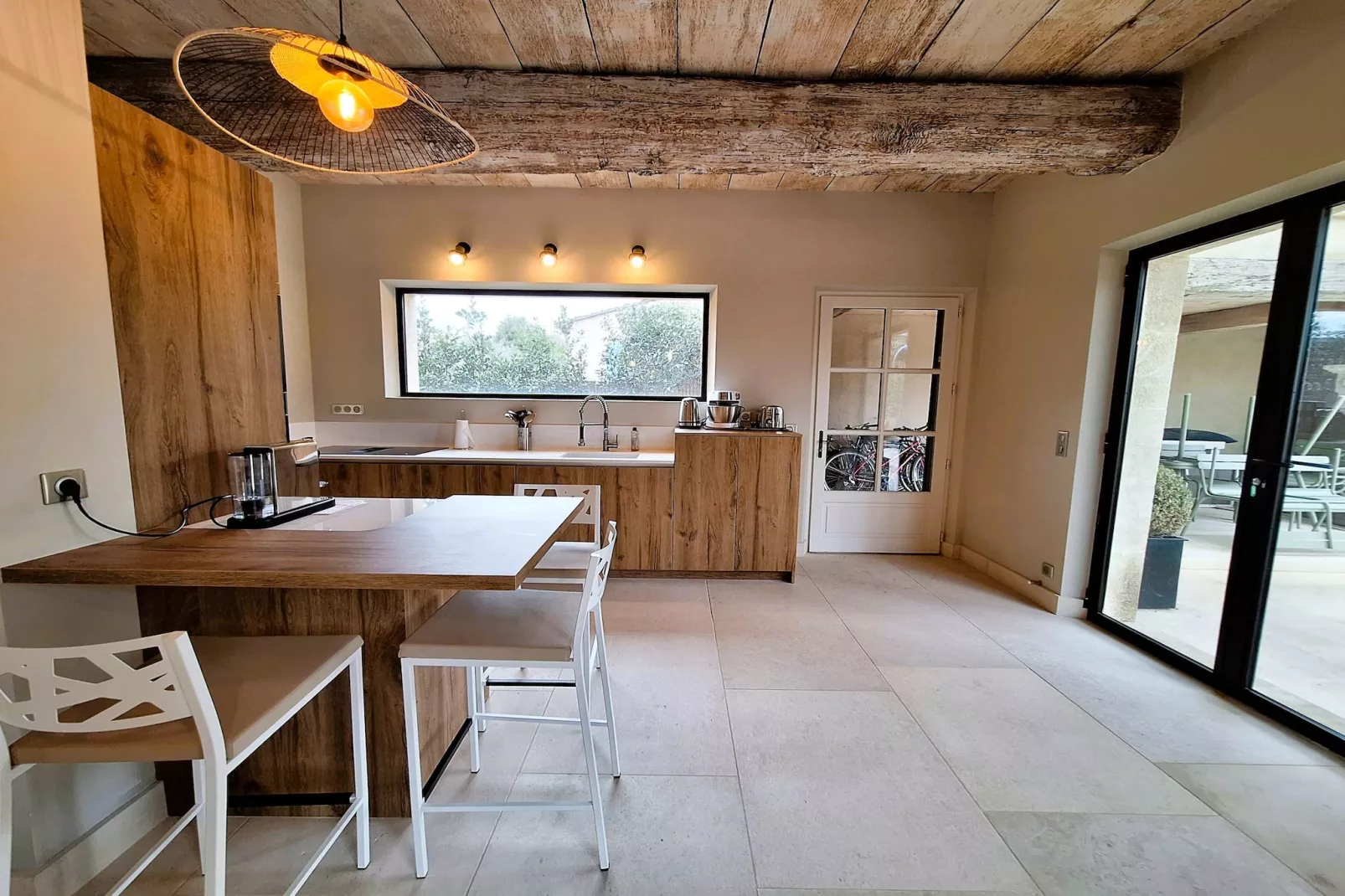 Le Mas Sorella – Votre Évasion Provençale au Cœur des Alpilles