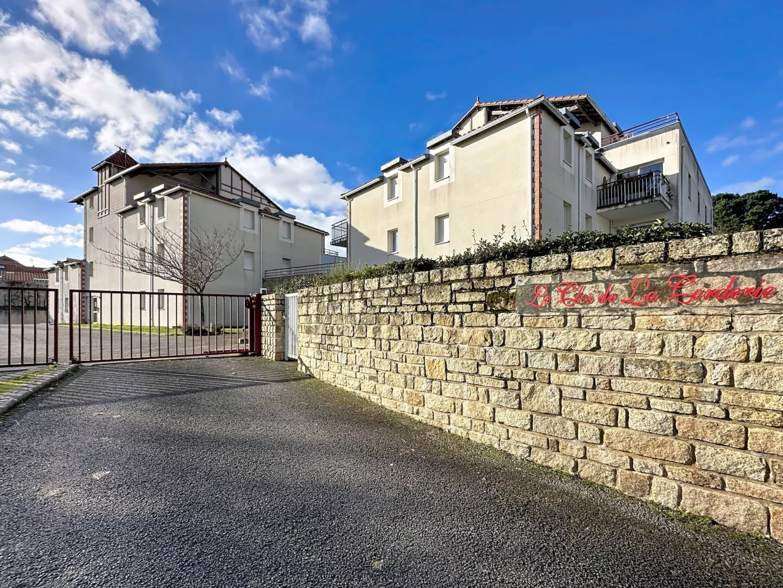 Le Clos de la Corderie - Buiten