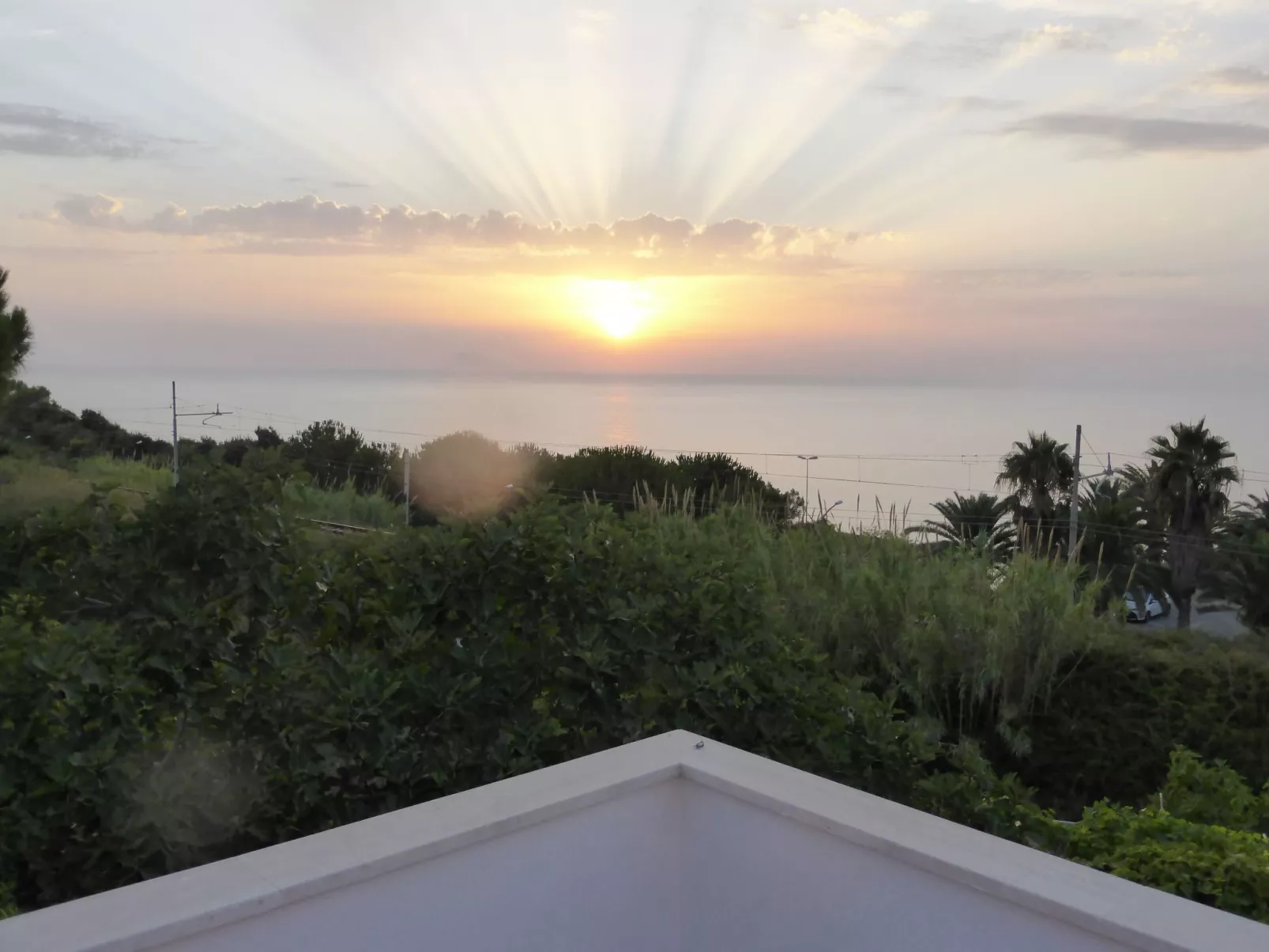 Ferienvilla bei Tropea mit Blick auf das Meer und die liparischen Inseln - Image-tags.info