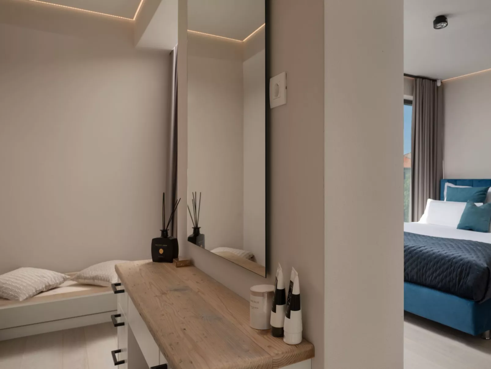 Four Seasons Vrsi - Image-tags.info