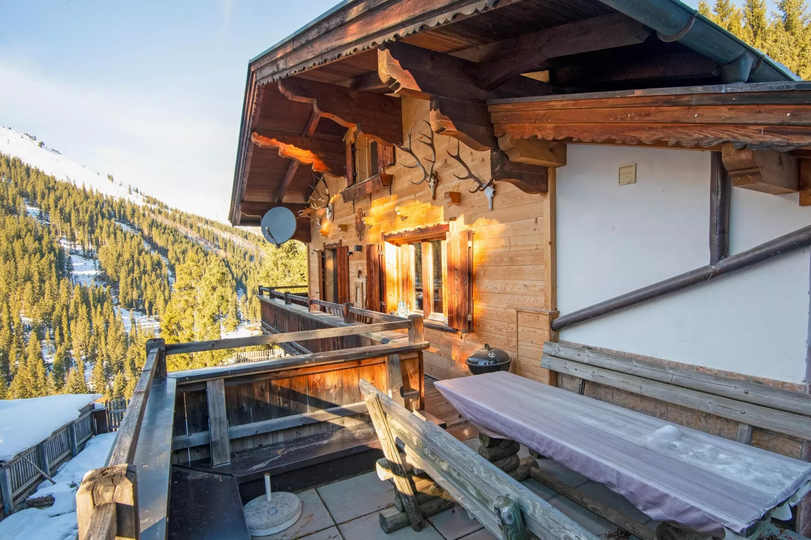 Thaler Hütte - Gipfelstürmer-Terrasbalkon