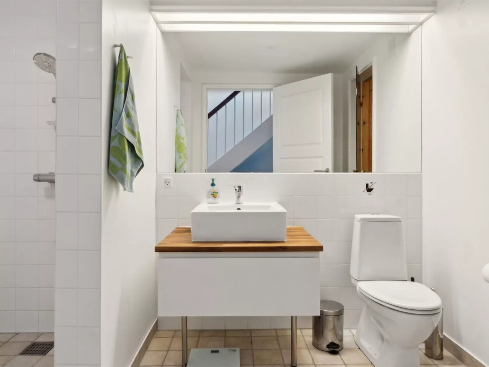 "Galia" - 2km from the sea - Binnen