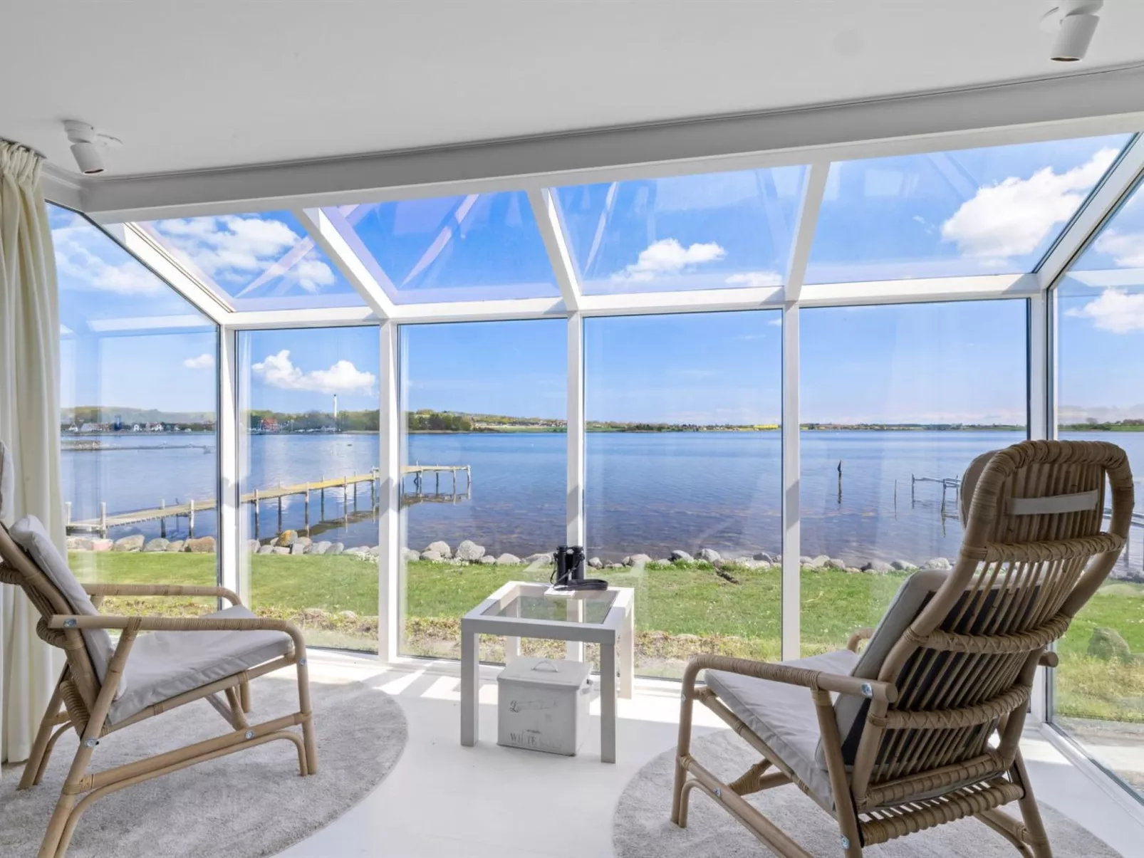 "Jorek" - 10m to the fjord - Binnen