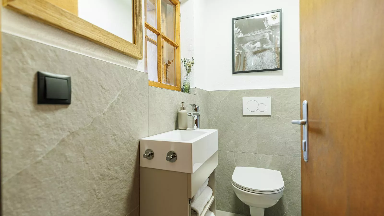 Tirola Hütte-Badkamer