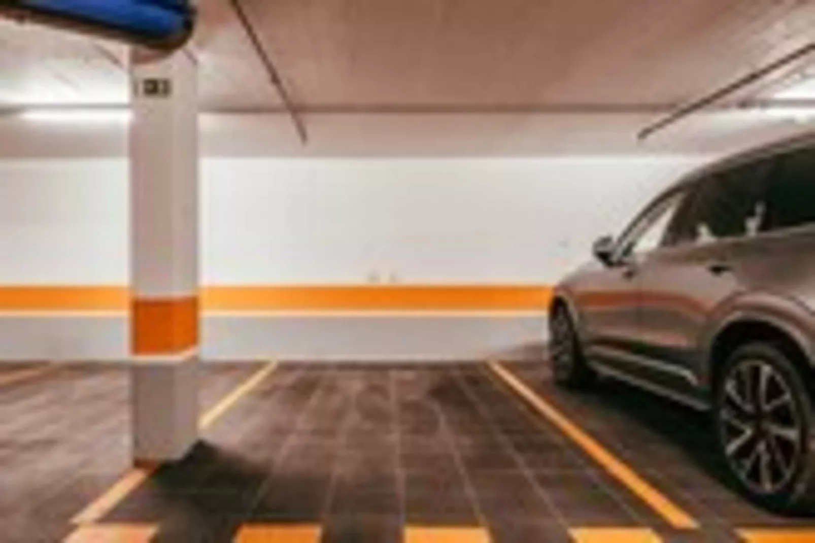 Elegant & Sophisticated Campo Ourique by GT House-Parkfaciliteiten