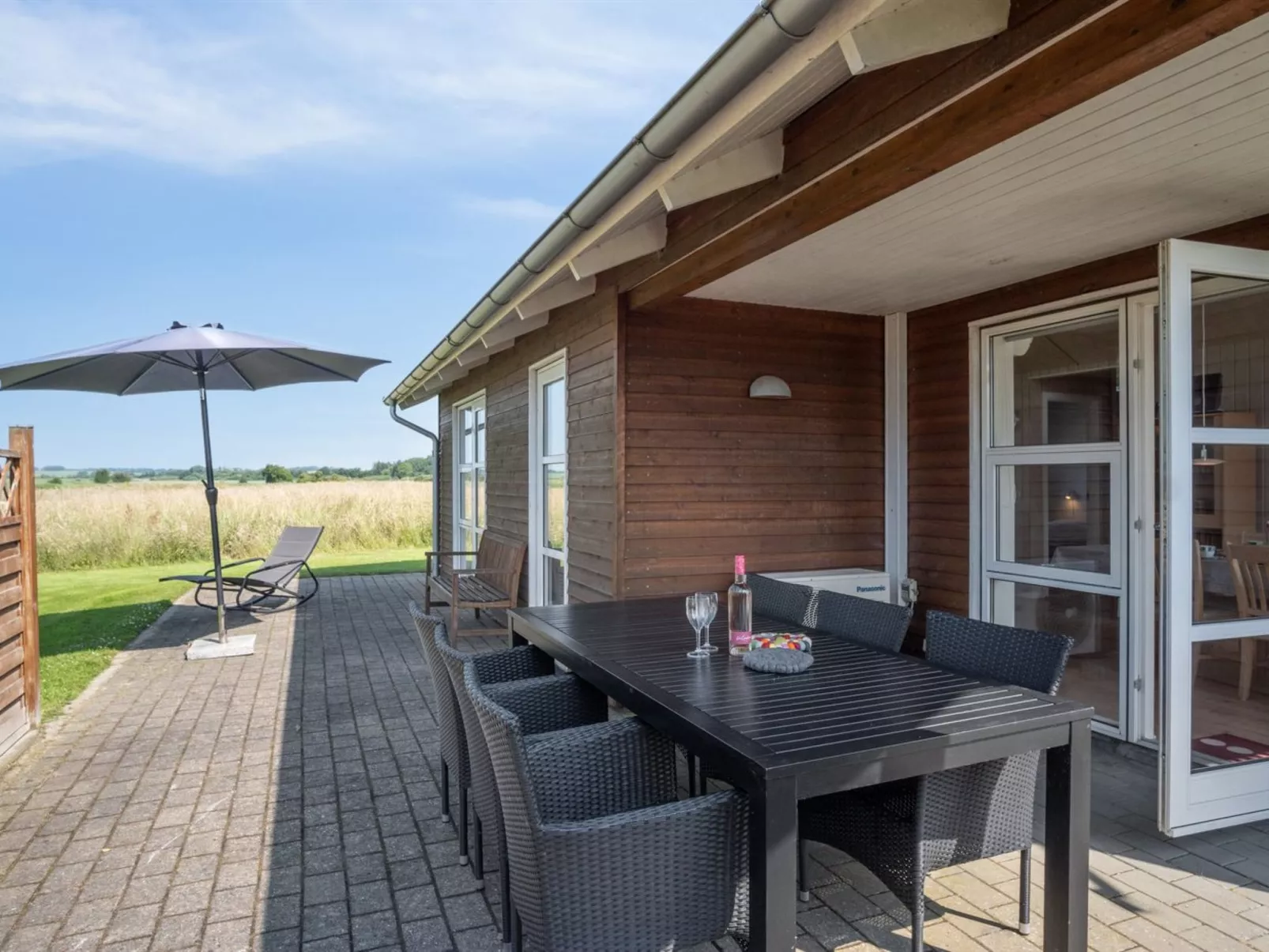 "Neno" - 100m from the sea-Buiten