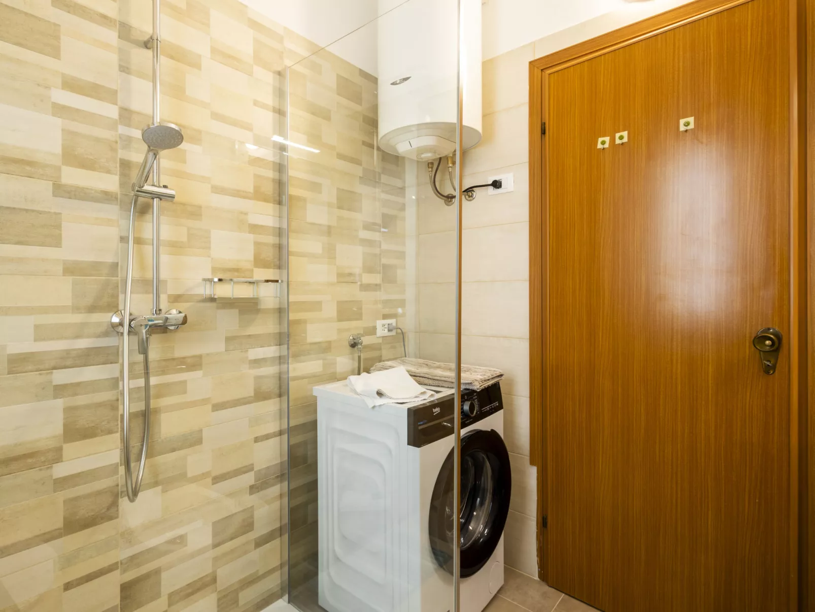 Lovere Balcony View - Binnen