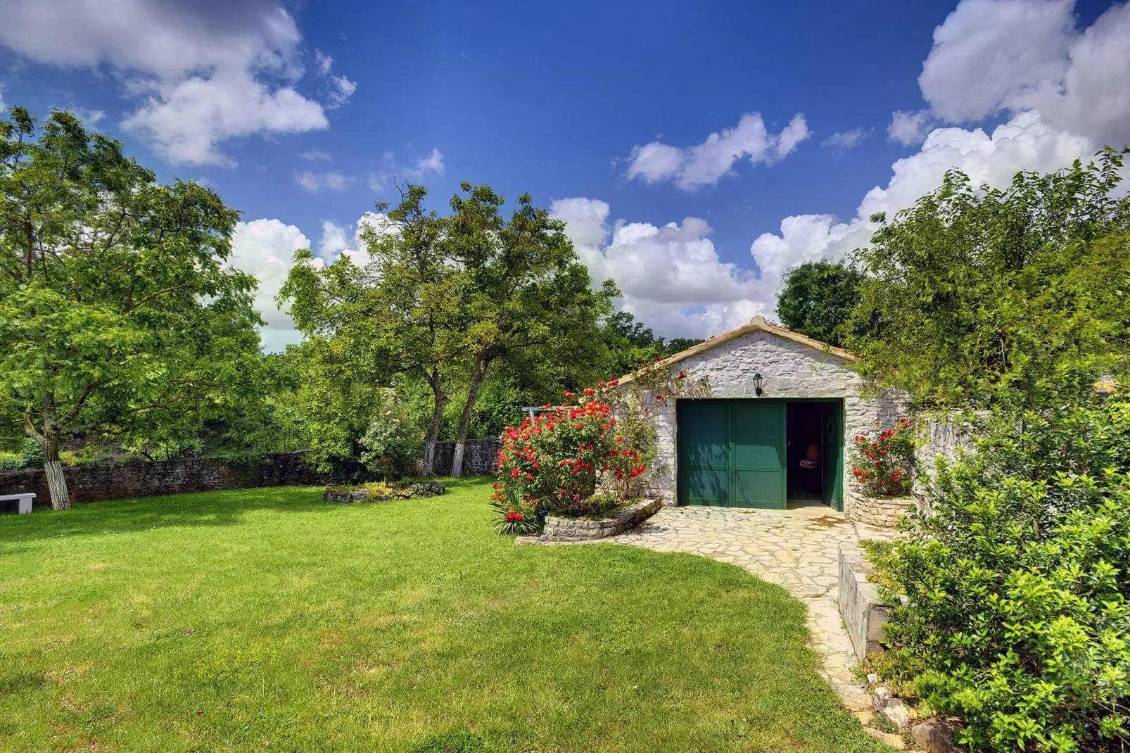 Villa Lucy-Tuinen zomer