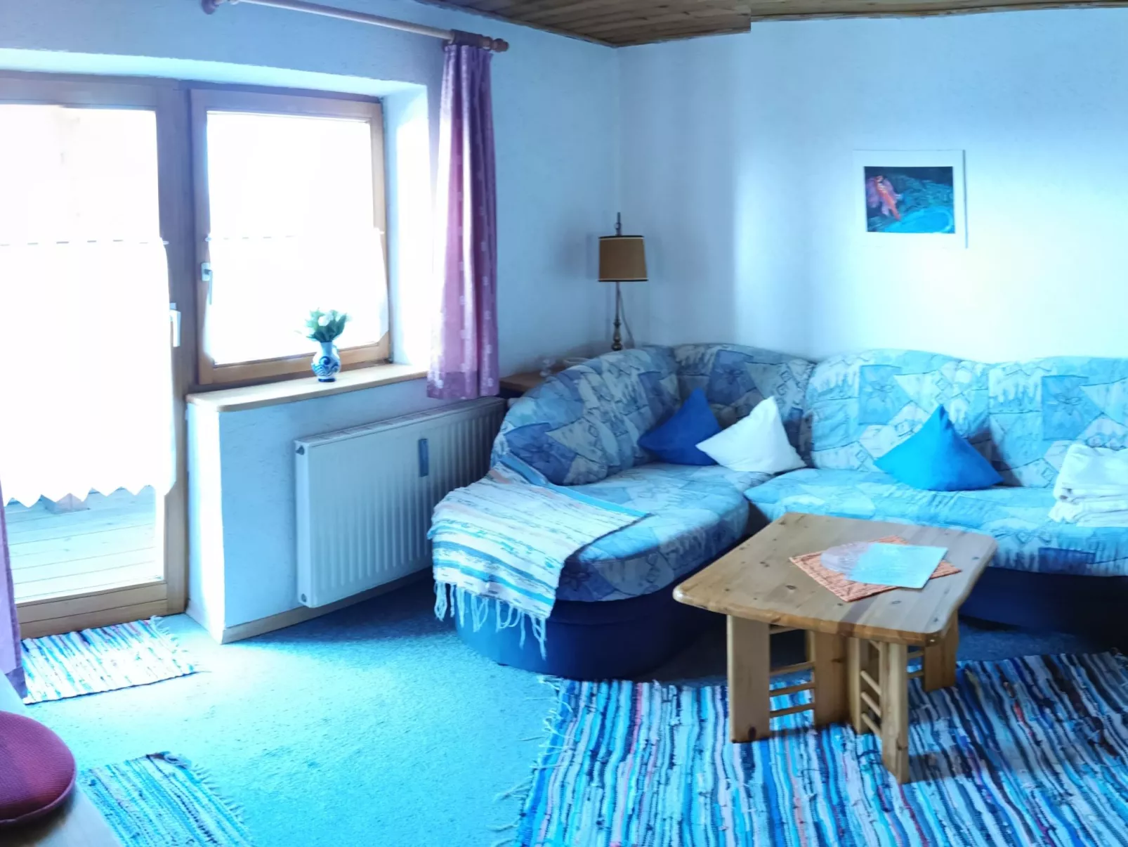 Mit komplett eingerichteter Küchenzeile im Wohnraum - Image-tags.info